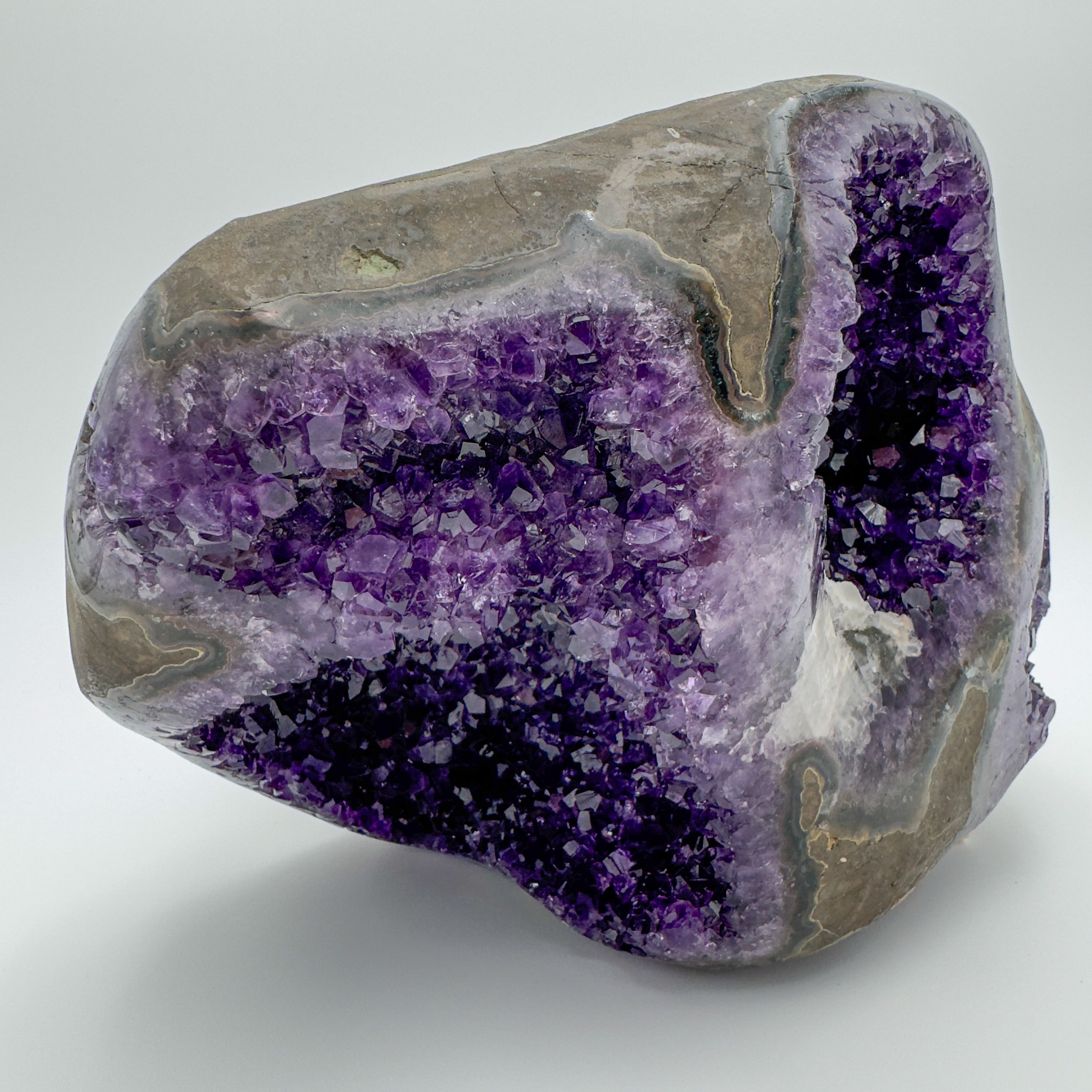 Amethyst Crystal Geode2419.jpg