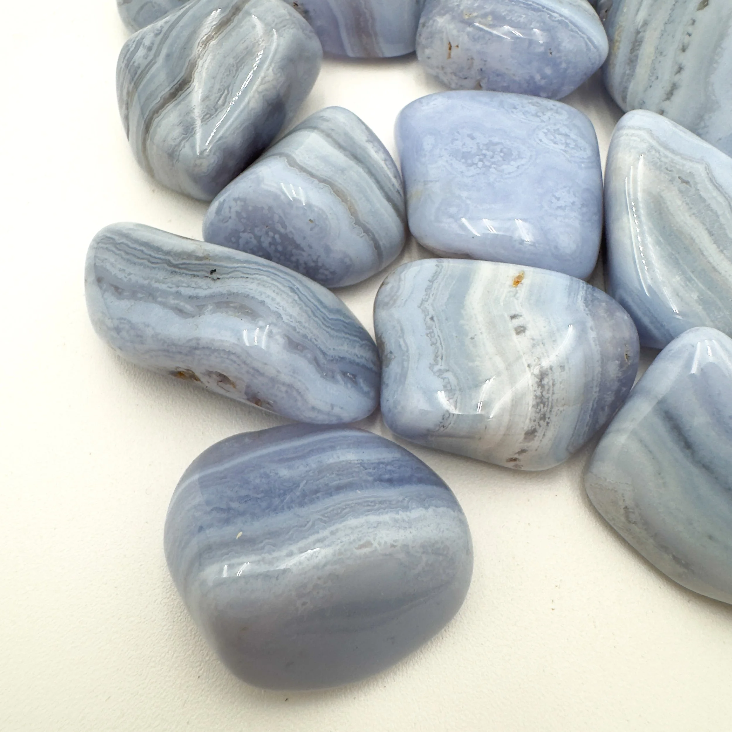 Wholesale Blue Lace Agate Tumbled Stones 7861.jpg