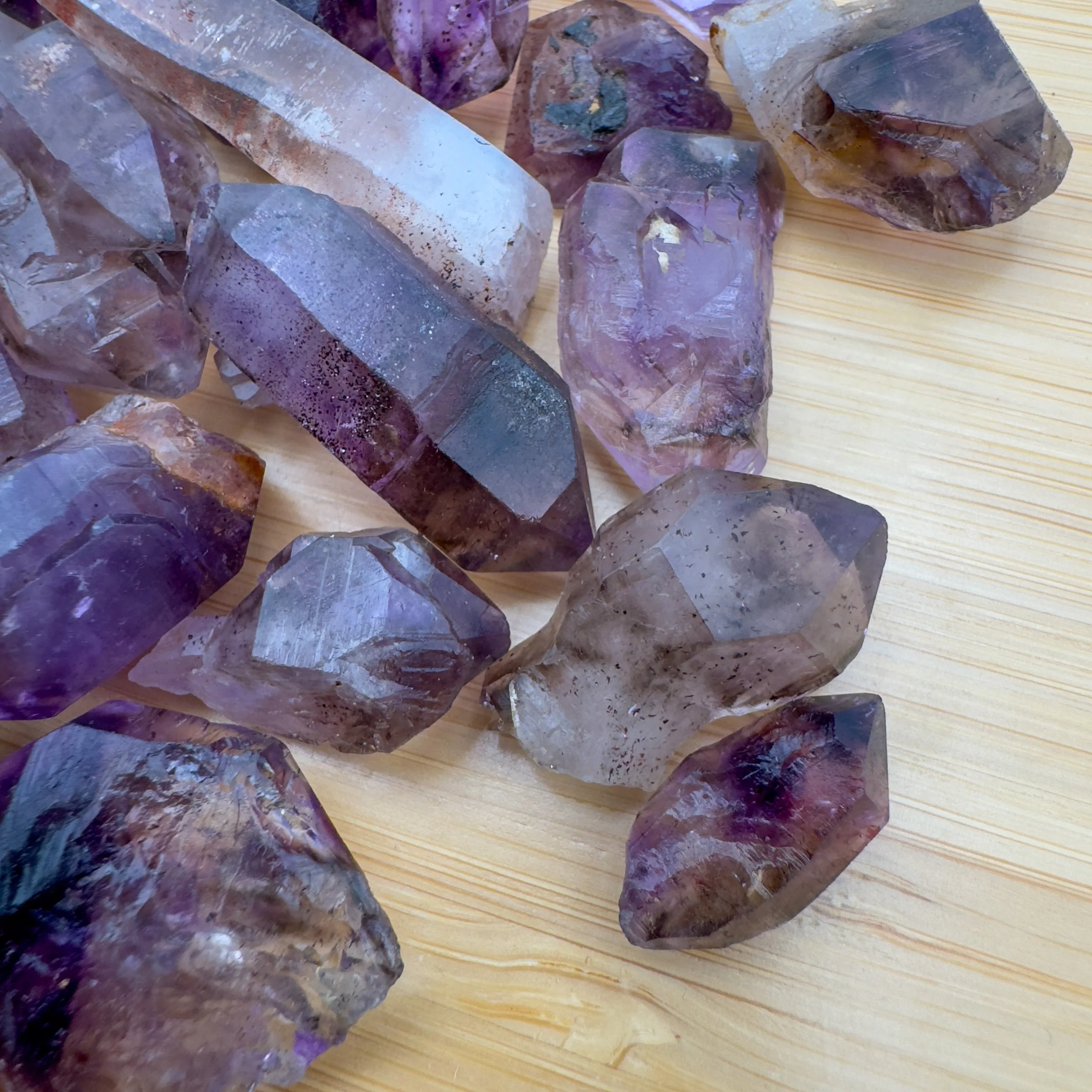 Smoky Amethyst Raw Crystal Points (0.50-1.50 Inch - A Grade - 48-96 Pieces Per Pound) Ethically Sourced from Zimbabwe - Beyond Bohemian