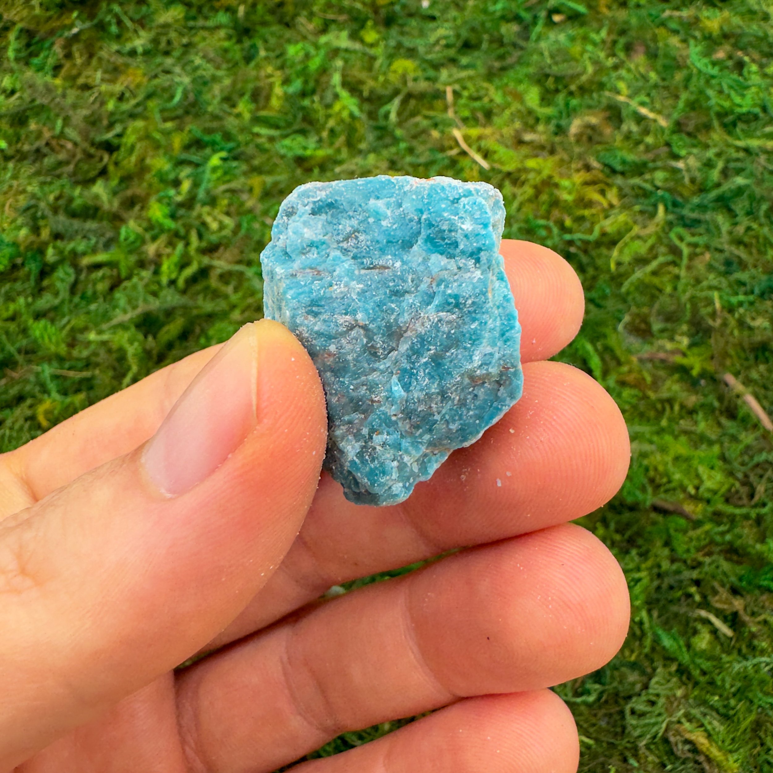 Blue Apatite Raw Stones (1-2 Inch - A Grade - 12-20 Pieces Per Pound) Ethically Sourced from Madagascar - Beyond Bohemian