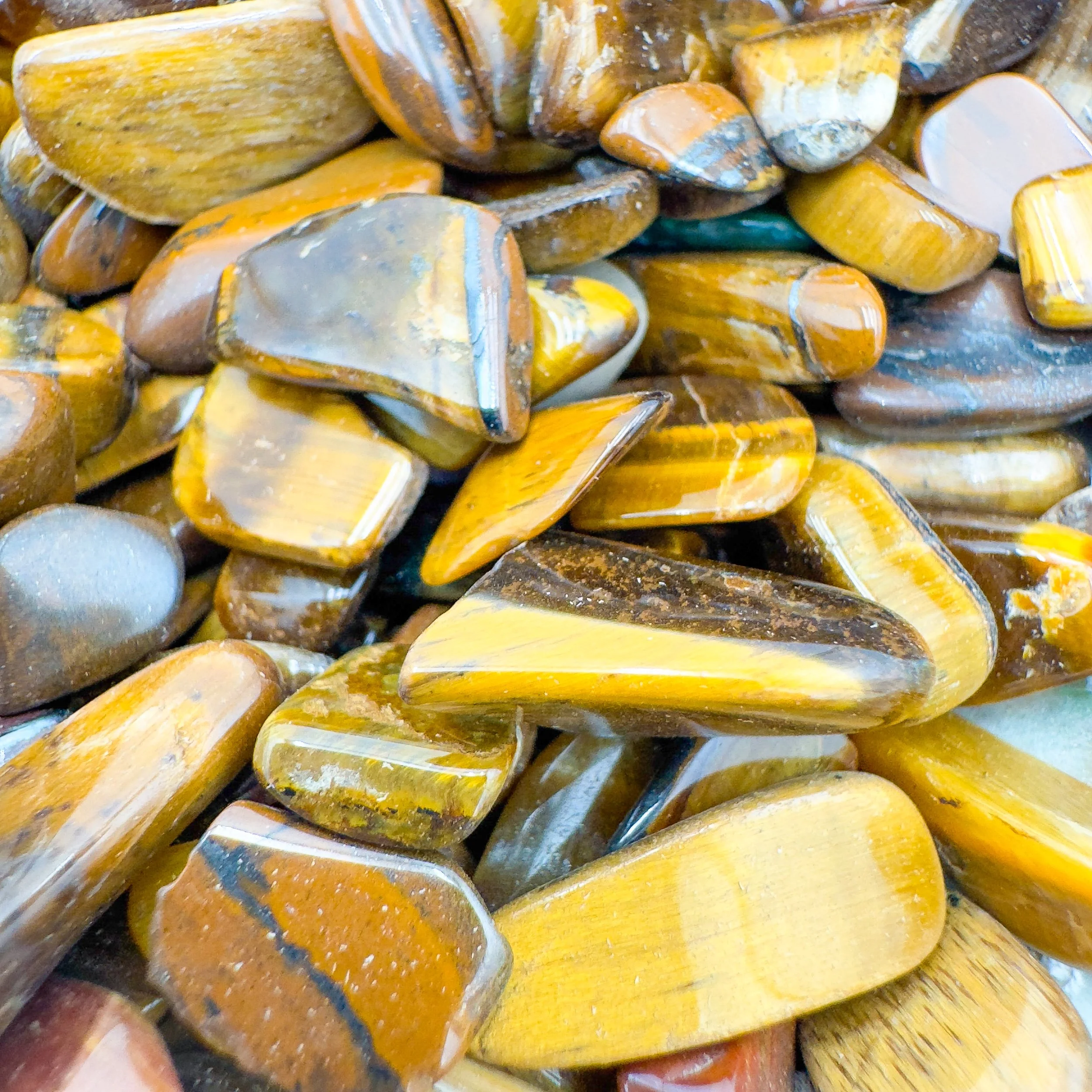 Bulk Tumbled Gemstone Crystal Chips 7646.jpg