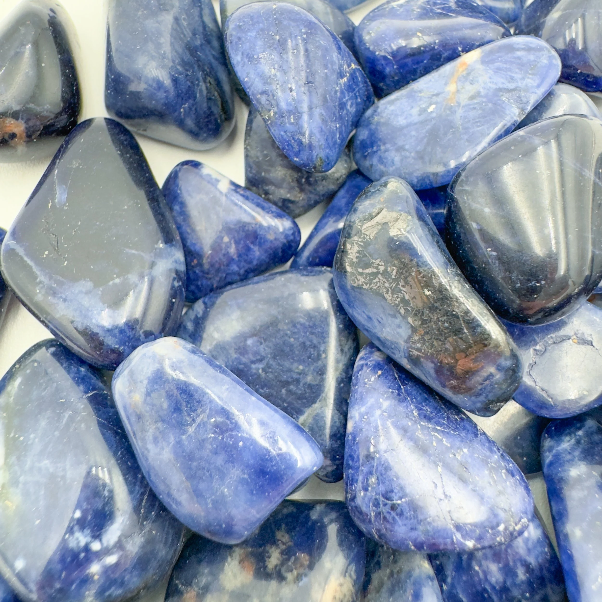 Wholesale Sodalite Tumbled Stones 7898.jpg