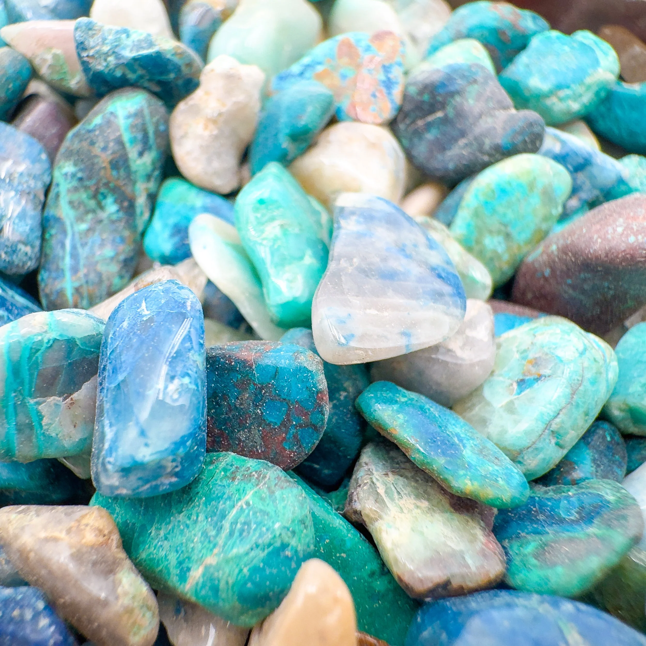Bulk Tumbled Gemstone Crystal Chips 7626.jpg