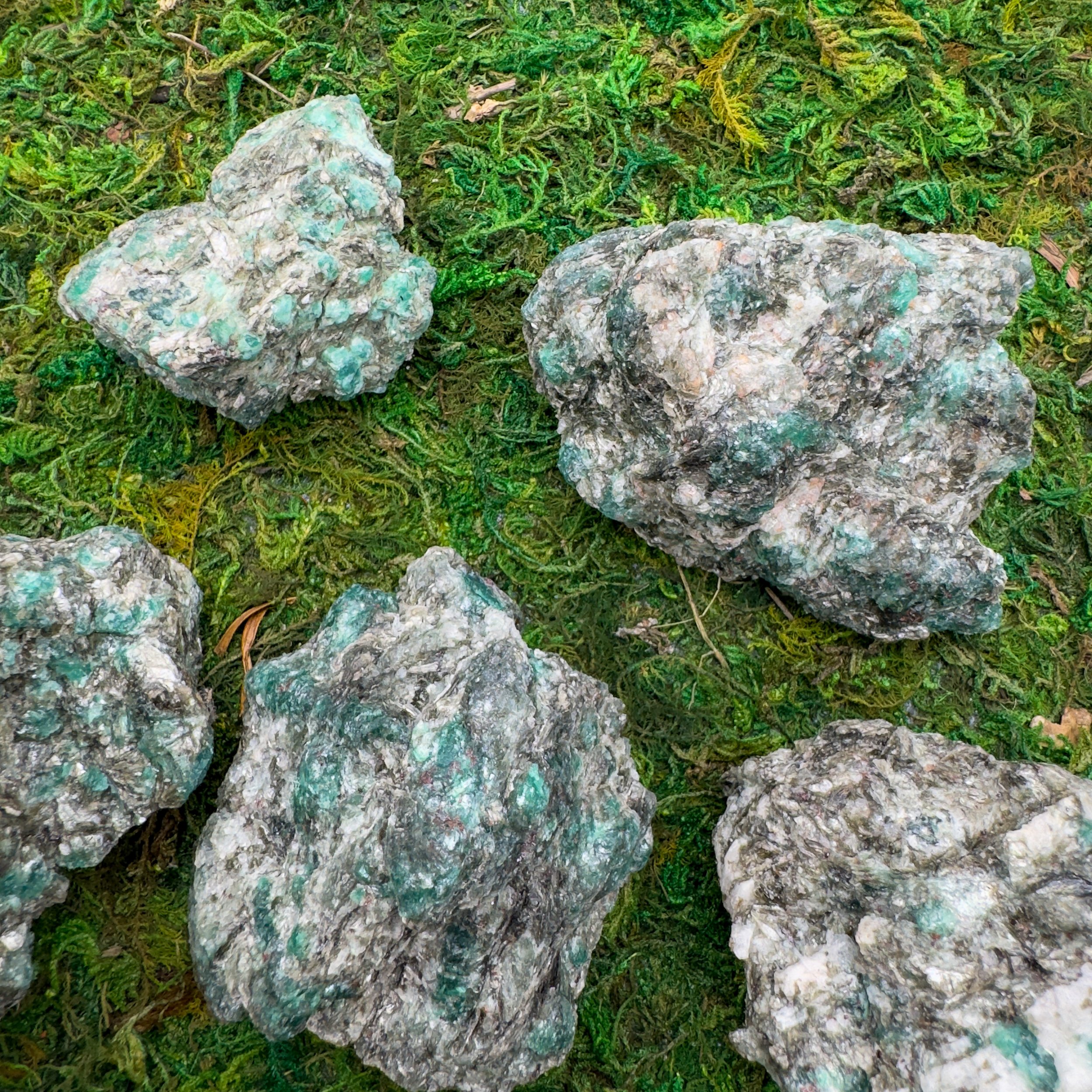 Raw and Tumbled Crystals Bulk2759.jpg