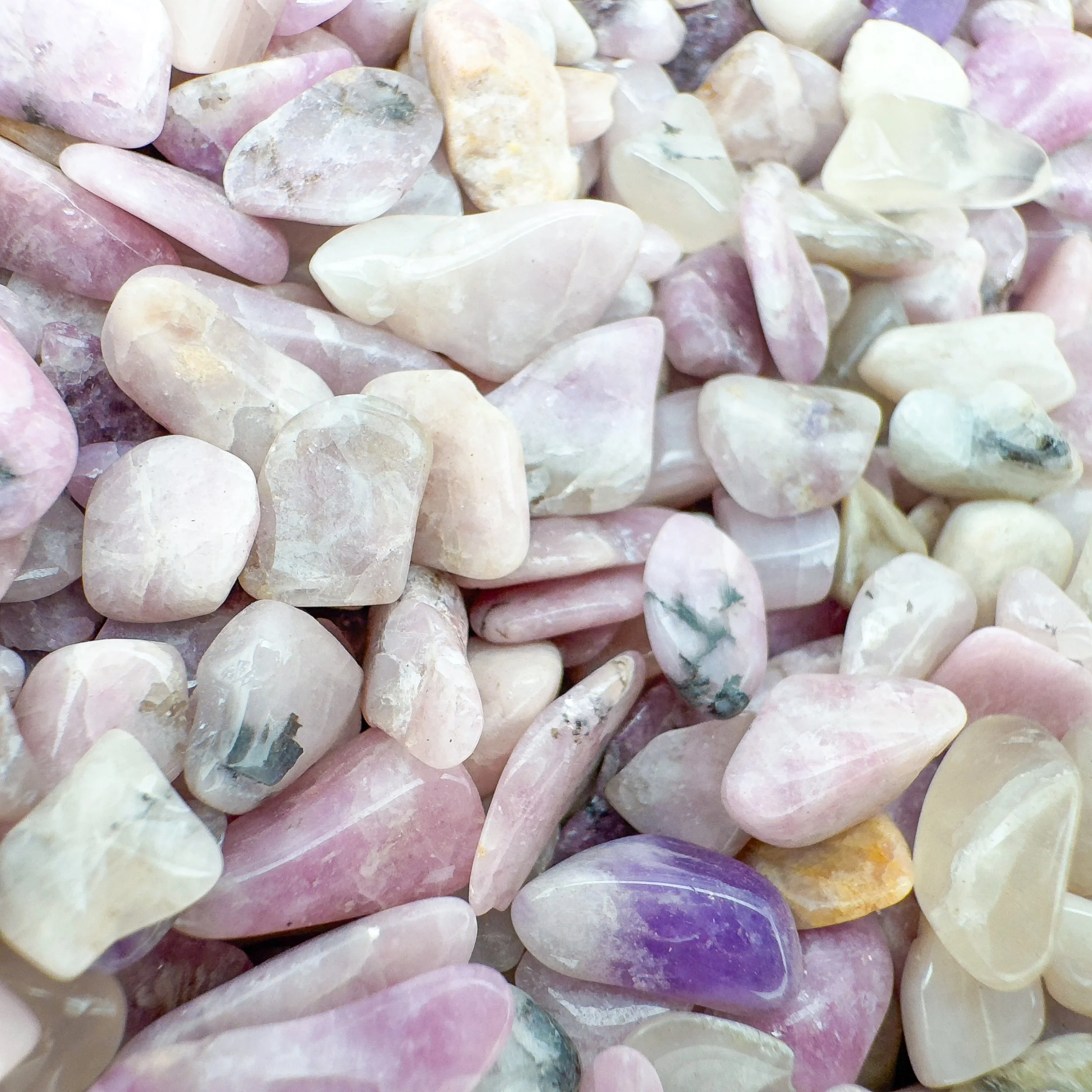 Bulk Tumbled Gemstone Crystal Chips 7611.jpg