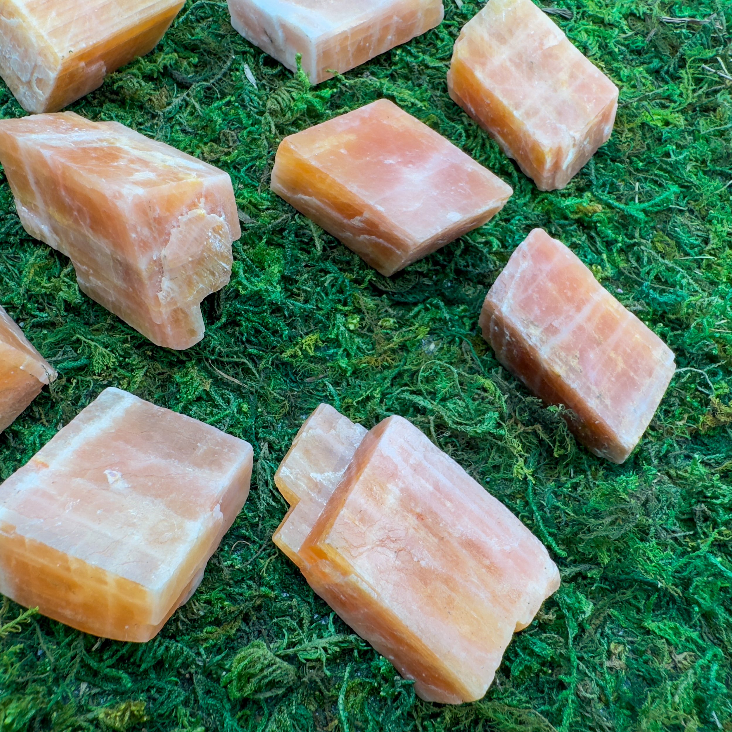 Raw and Tumbled Crystals Bulk3044.jpg