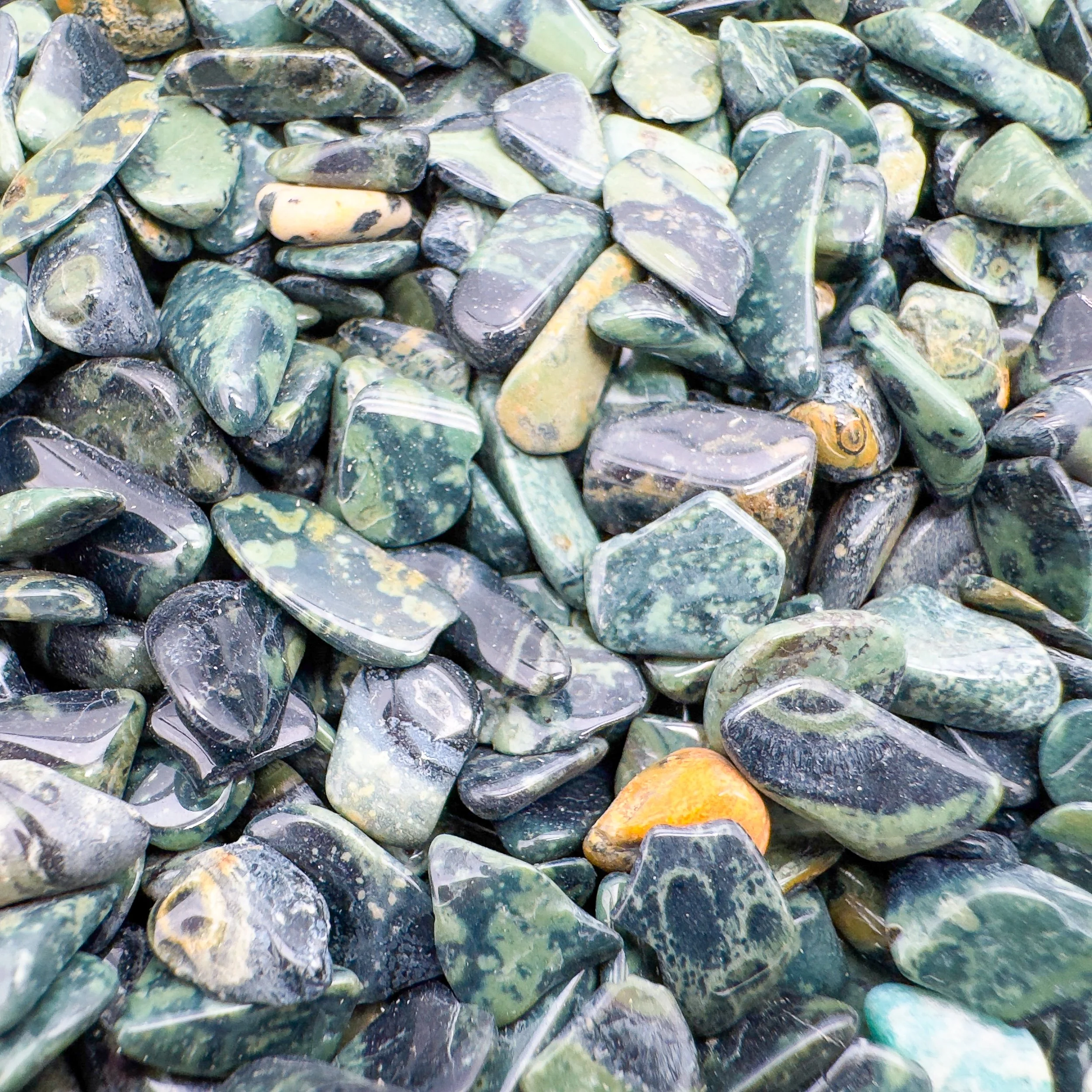 Bulk Tumbled Gemstone Crystal Chips 7596.jpg
