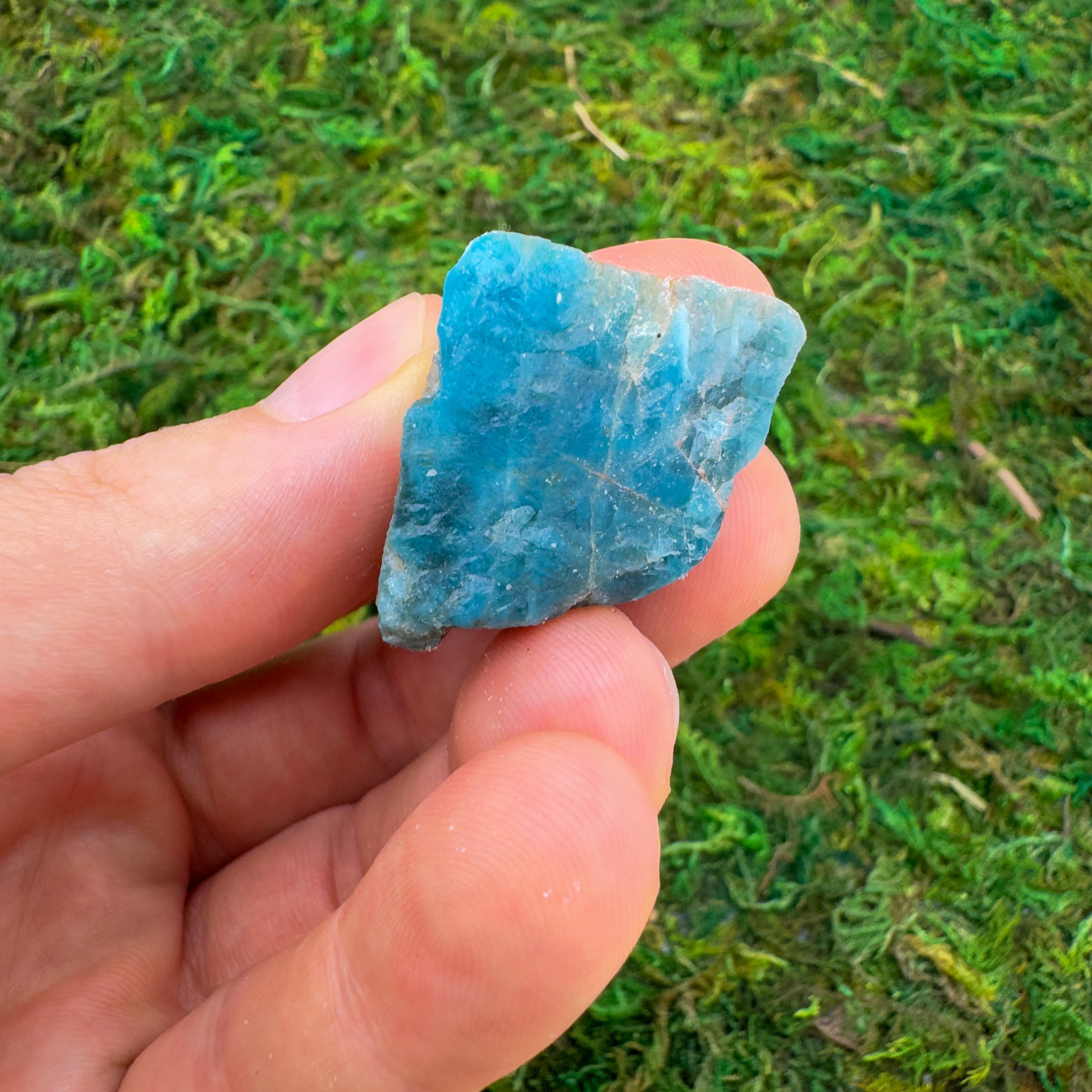 Blue Apatite Raw Stones (1-2 Inch - A Grade - 12-20 Pieces Per Pound) Ethically Sourced from Madagascar - Beyond Bohemian