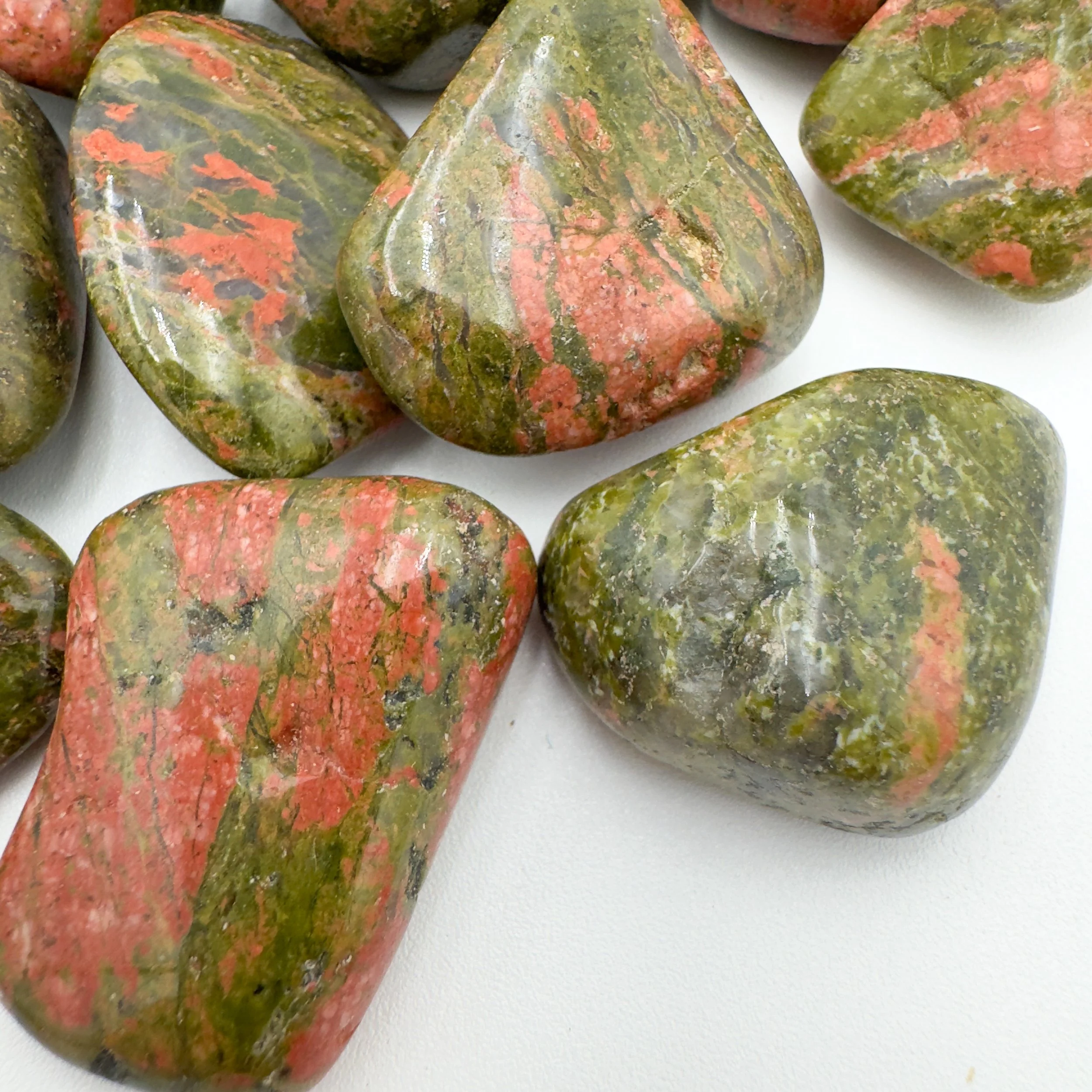 Wholesale Unakite Tumbled Stones 7849.jpg