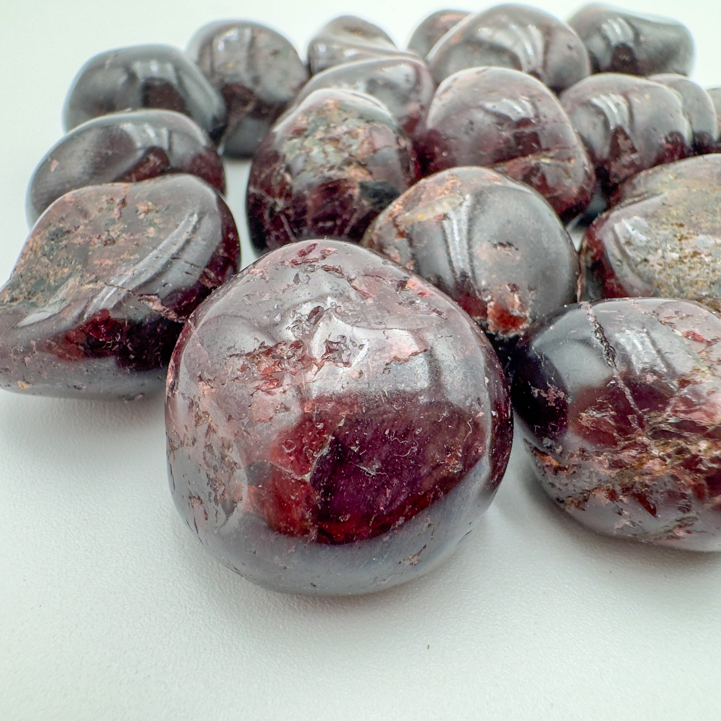 Bulk Tumbled Garnet Crystals5472.jpg