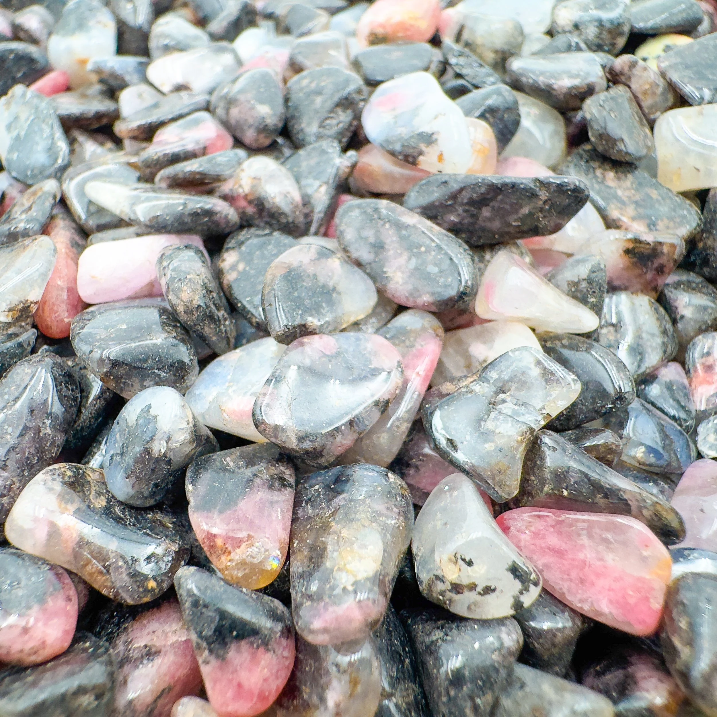 Bulk Tumbled Gemstone Crystal Chips 7580.jpg