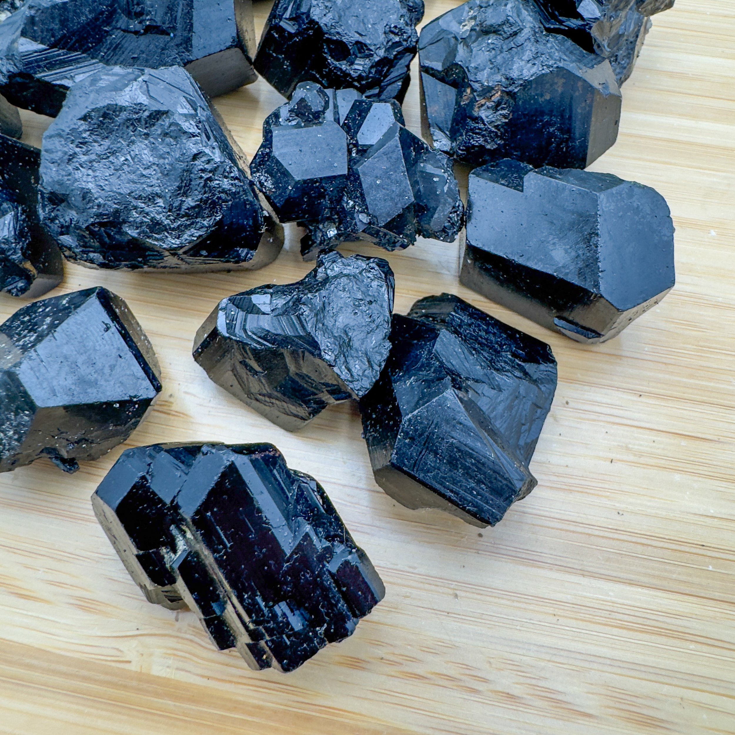 Raw and Tumbled Crystals Bulk2824.jpg