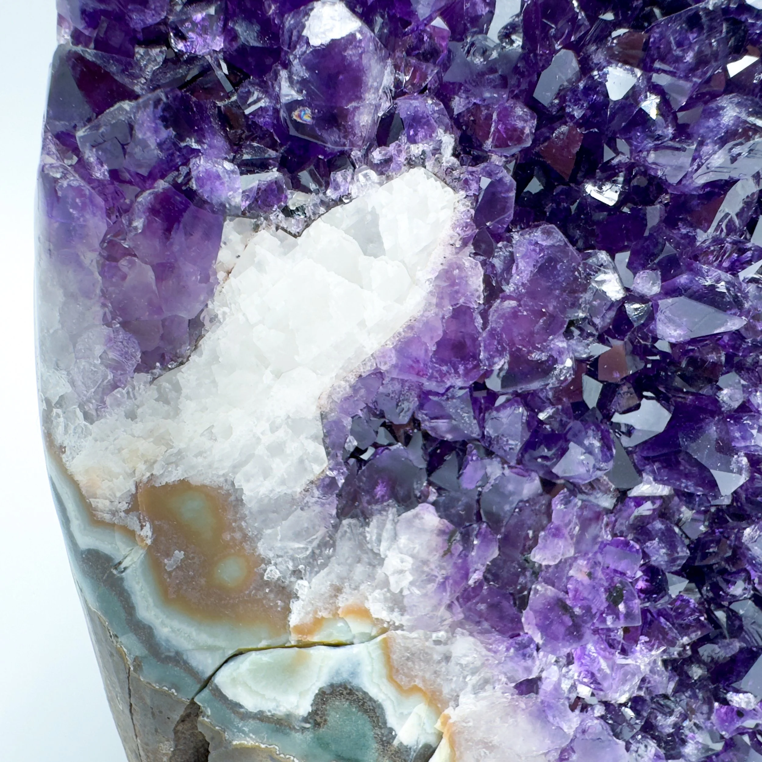 Amethyst Geode Raw Crystal Specimen _8420.jpg