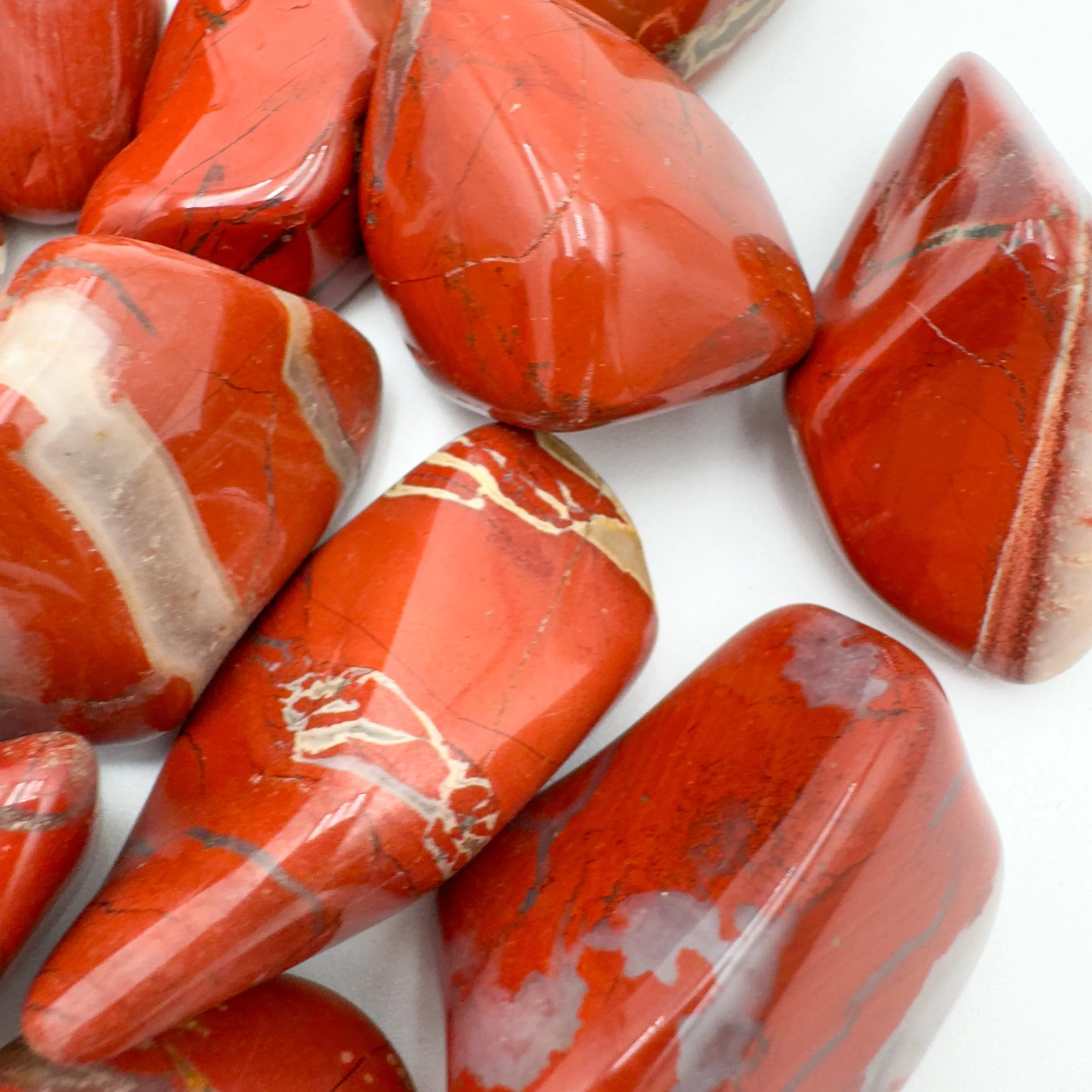 Wholesale Red Jasper Tumbled Stones 7943.jpg