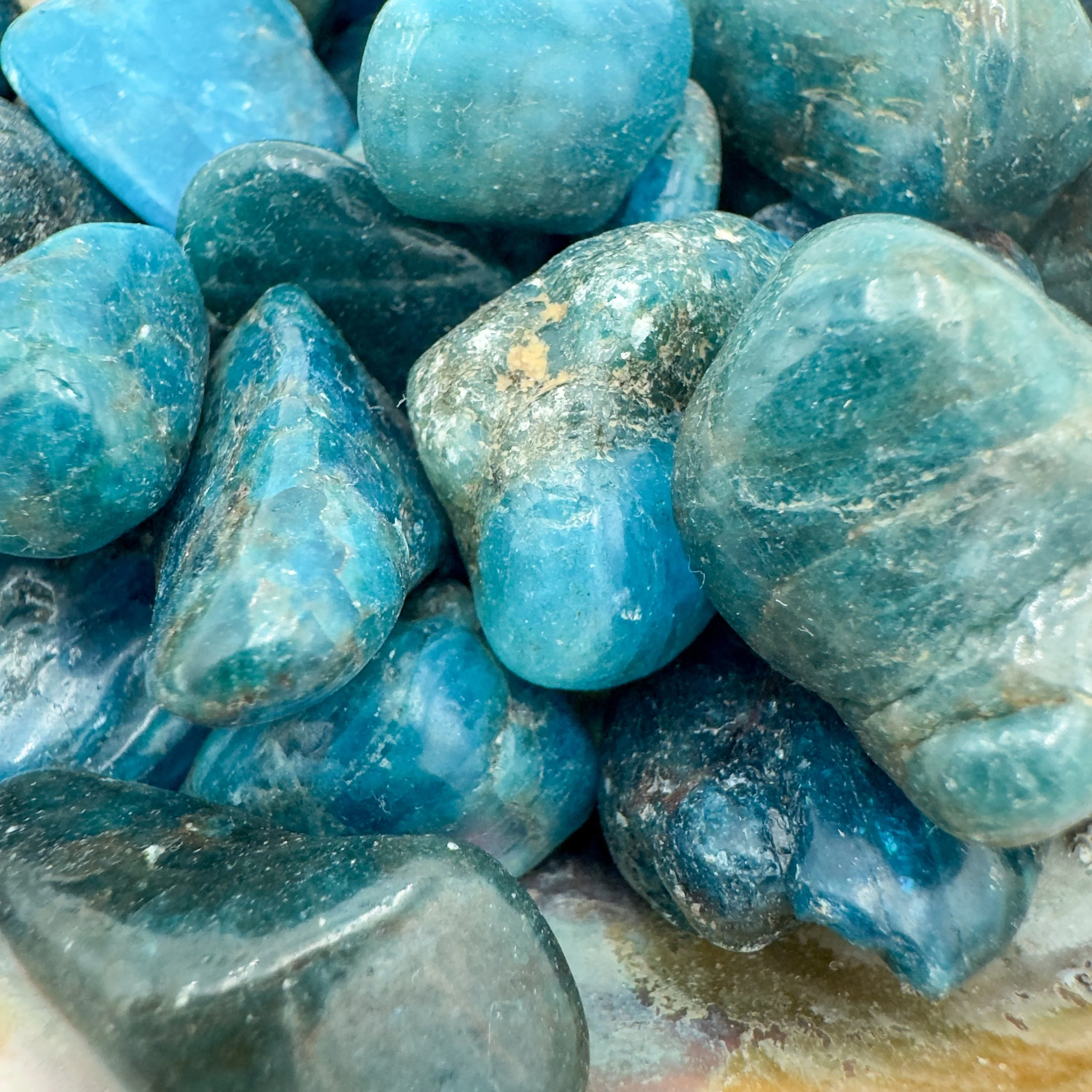 Wholesale Bulk Tumbled Stones 7684.jpg