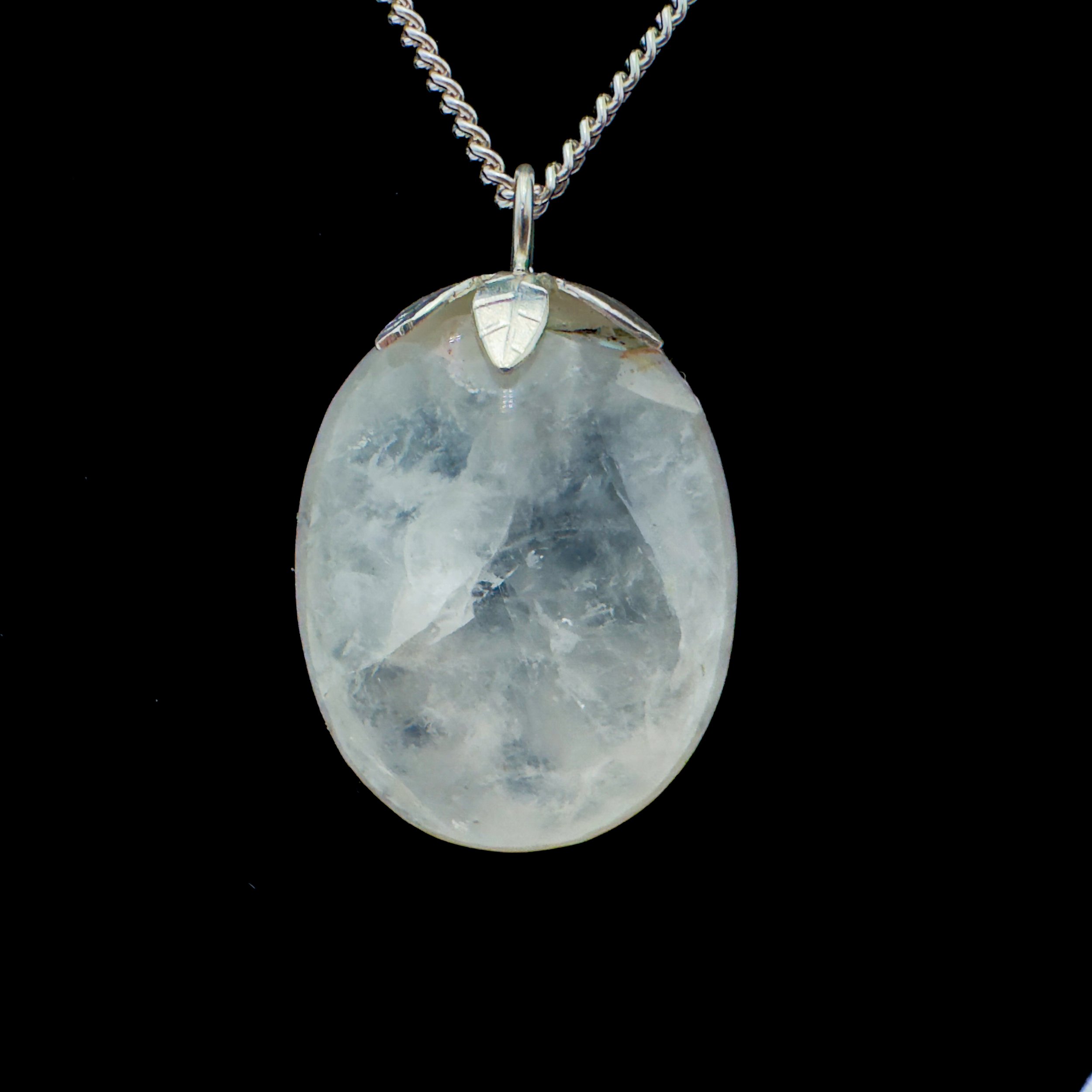 Crystal Pendant with Silver Chain4802.jpg