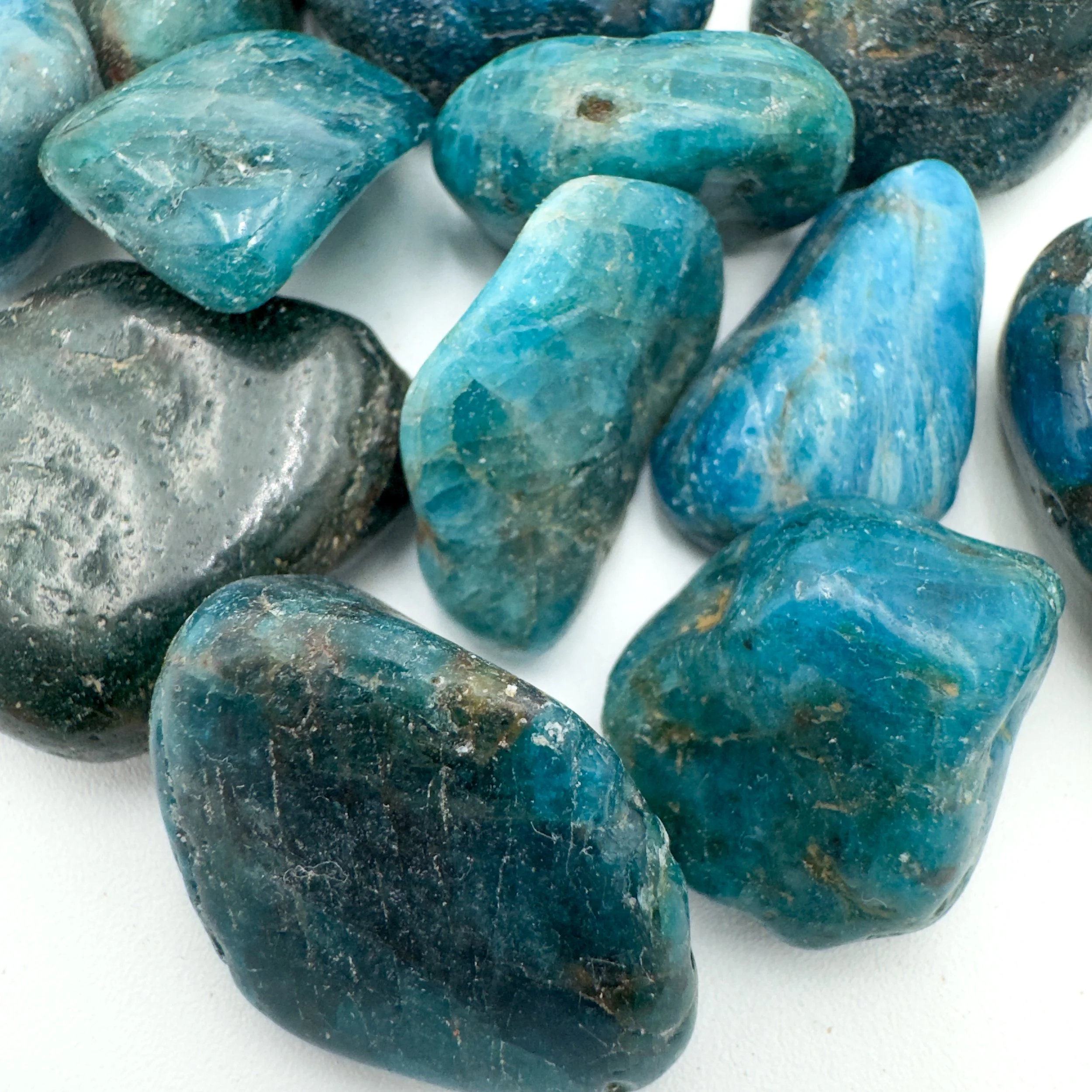Wholesale Bulk Tumbled Stones 7687.jpg