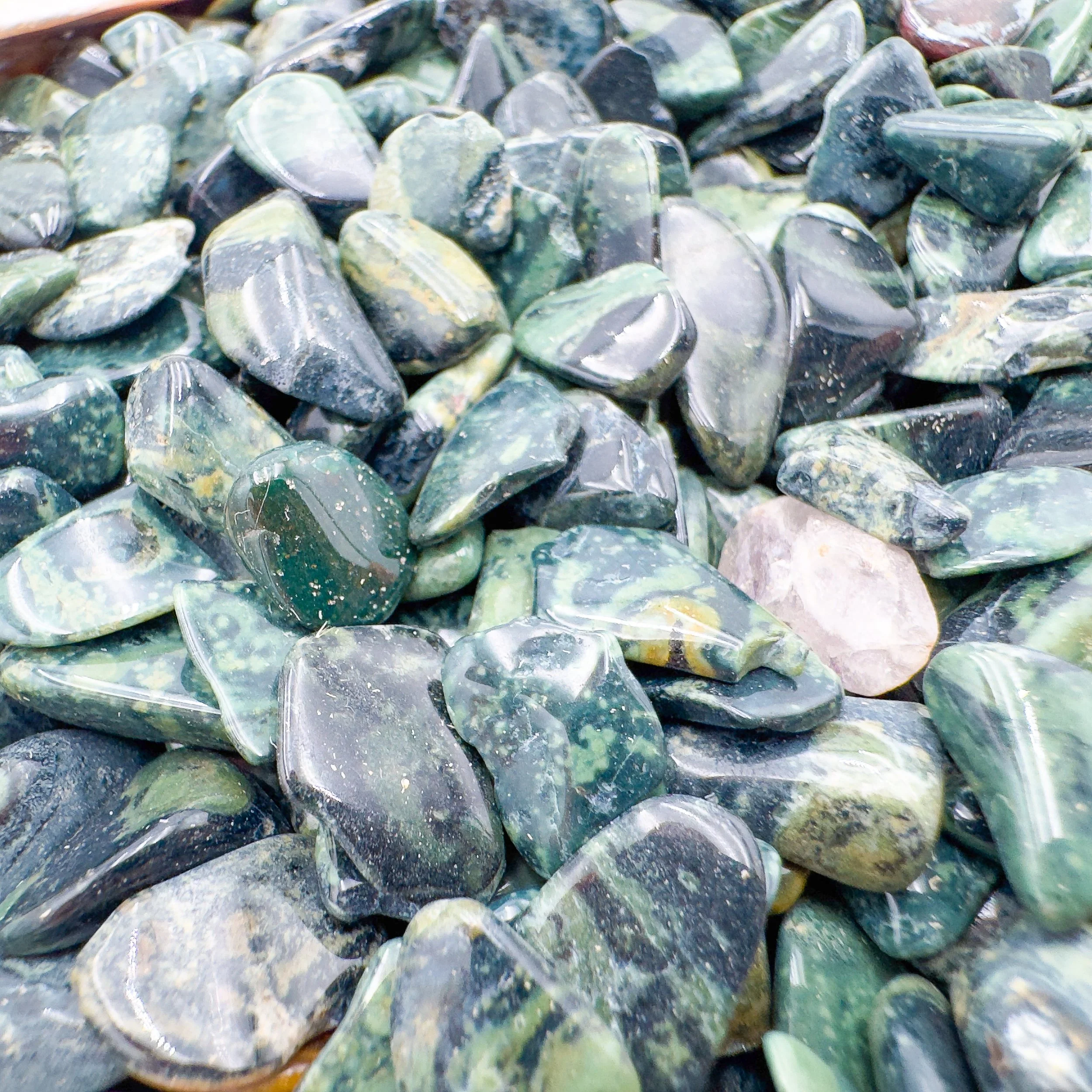 Bulk Tumbled Gemstone Crystal Chips 7594.jpg