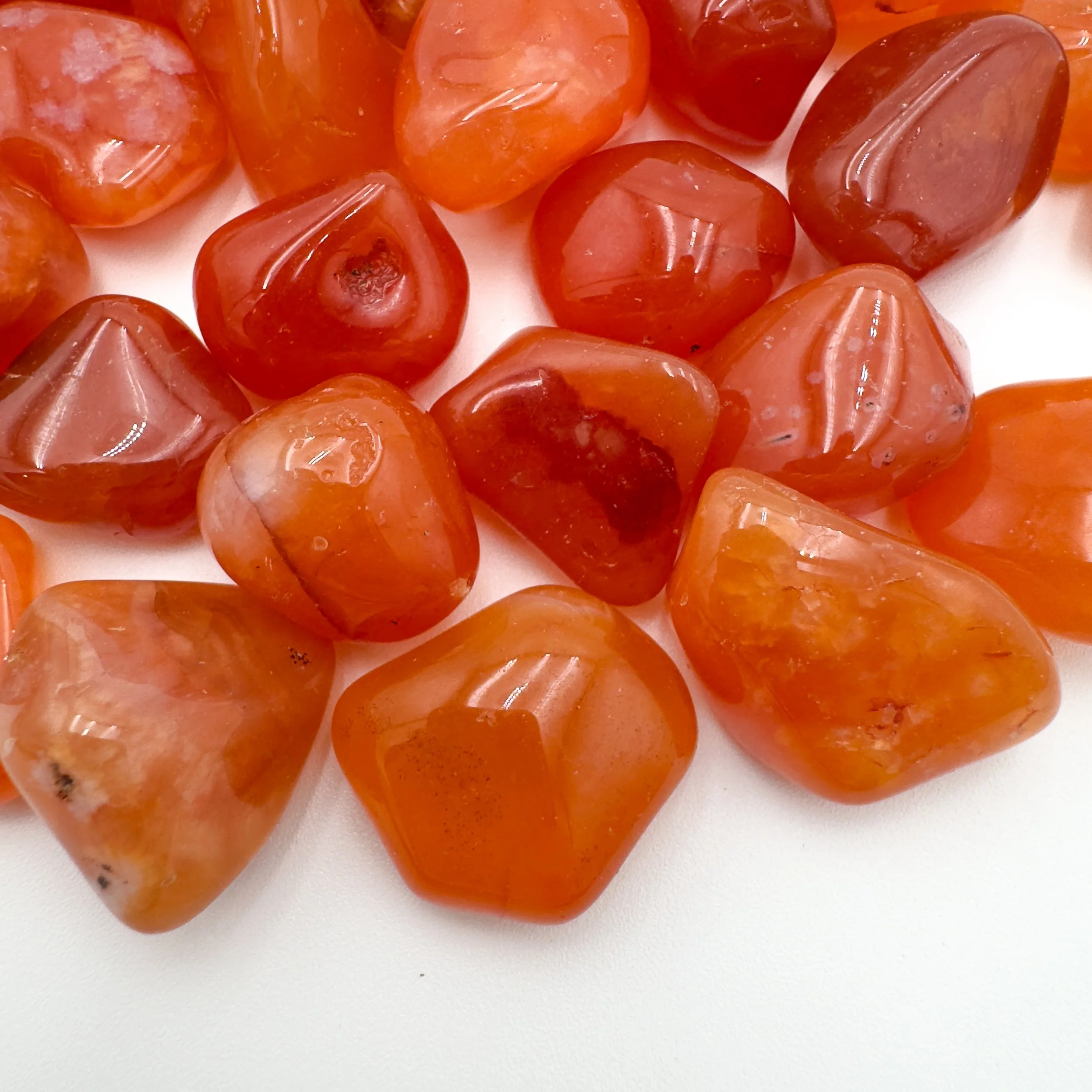 Wholesale Carnelian Tumbled Stones 7916.jpg