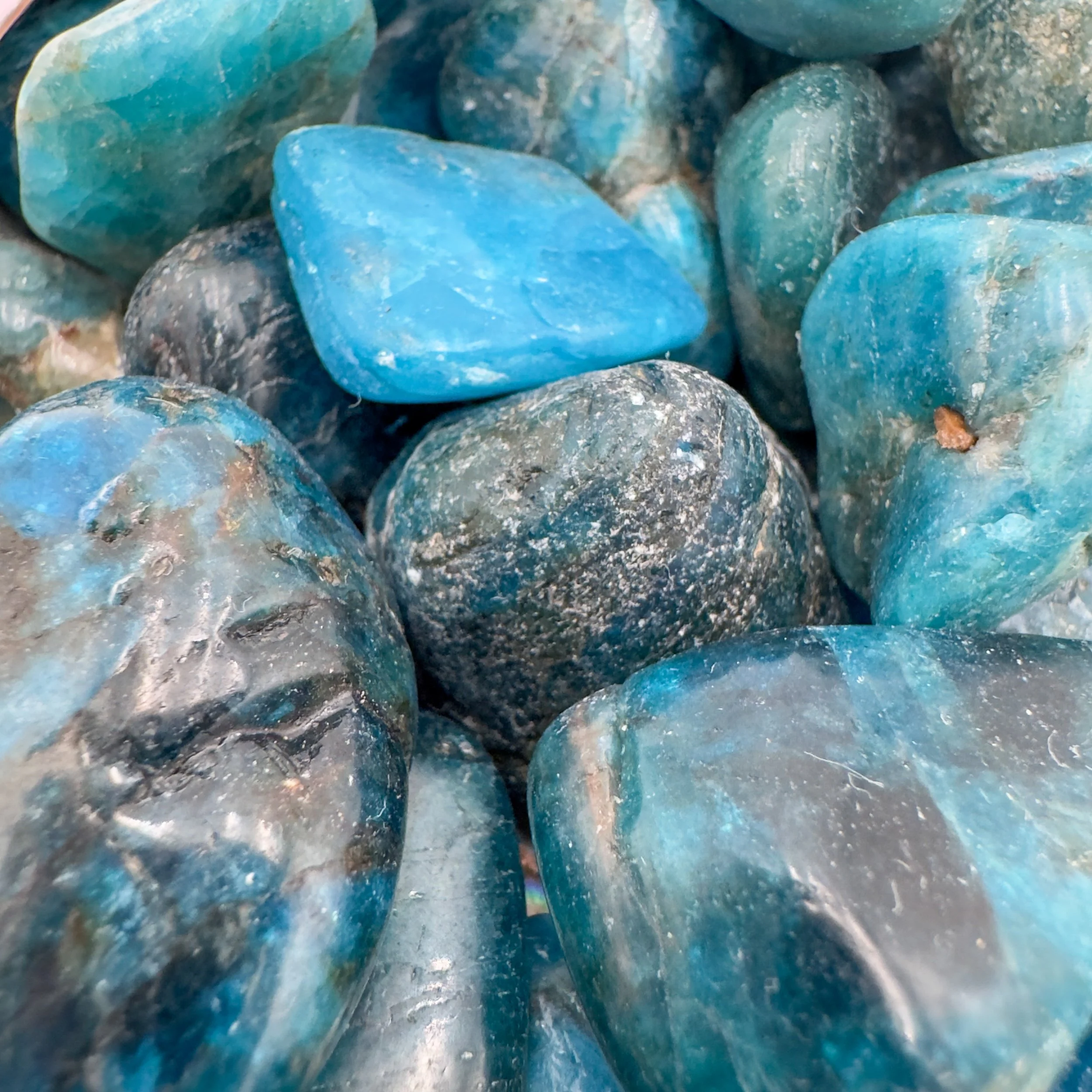 Wholesale Bulk Tumbled Stones 7685.jpg