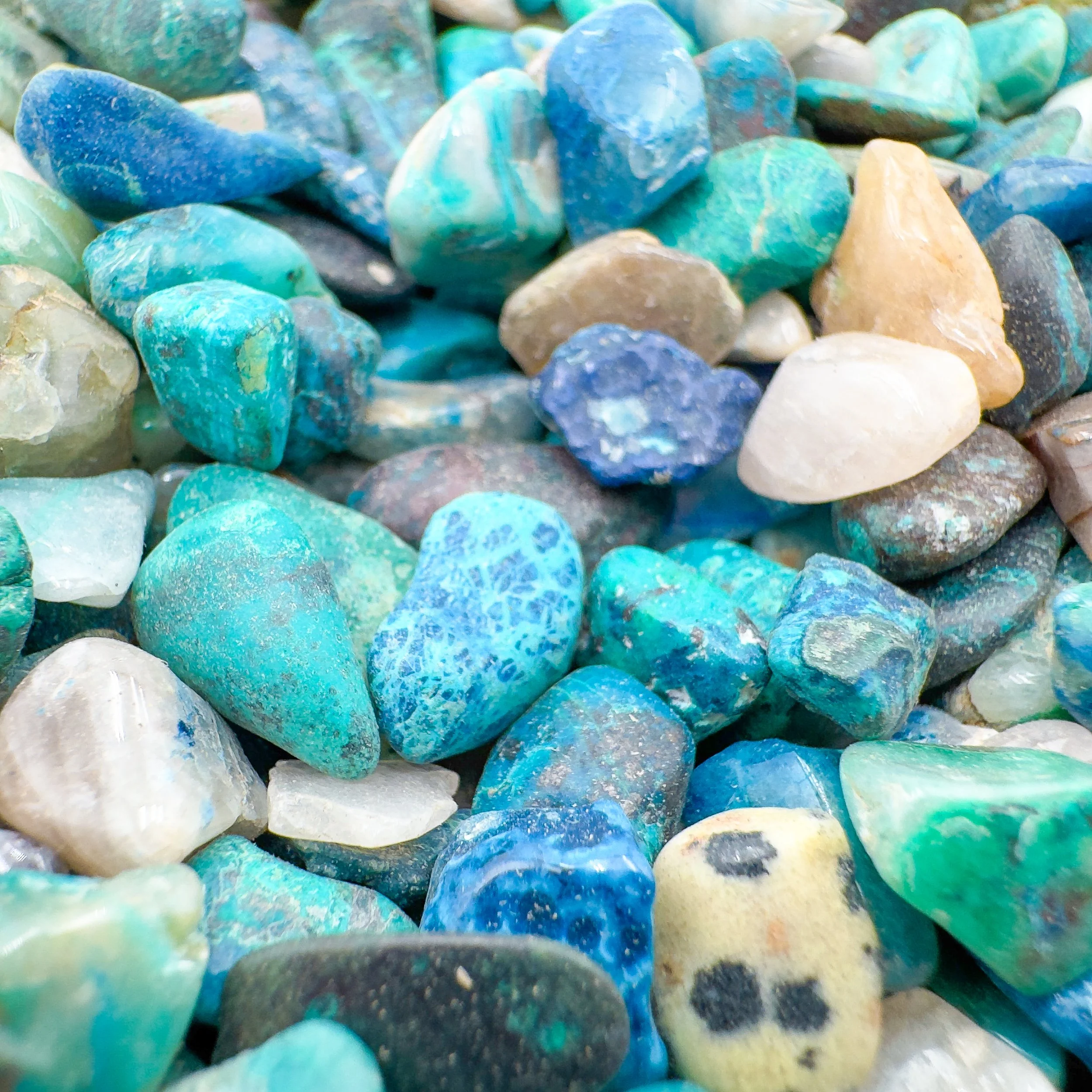 Bulk Tumbled Gemstone Crystal Chips 7625.jpg