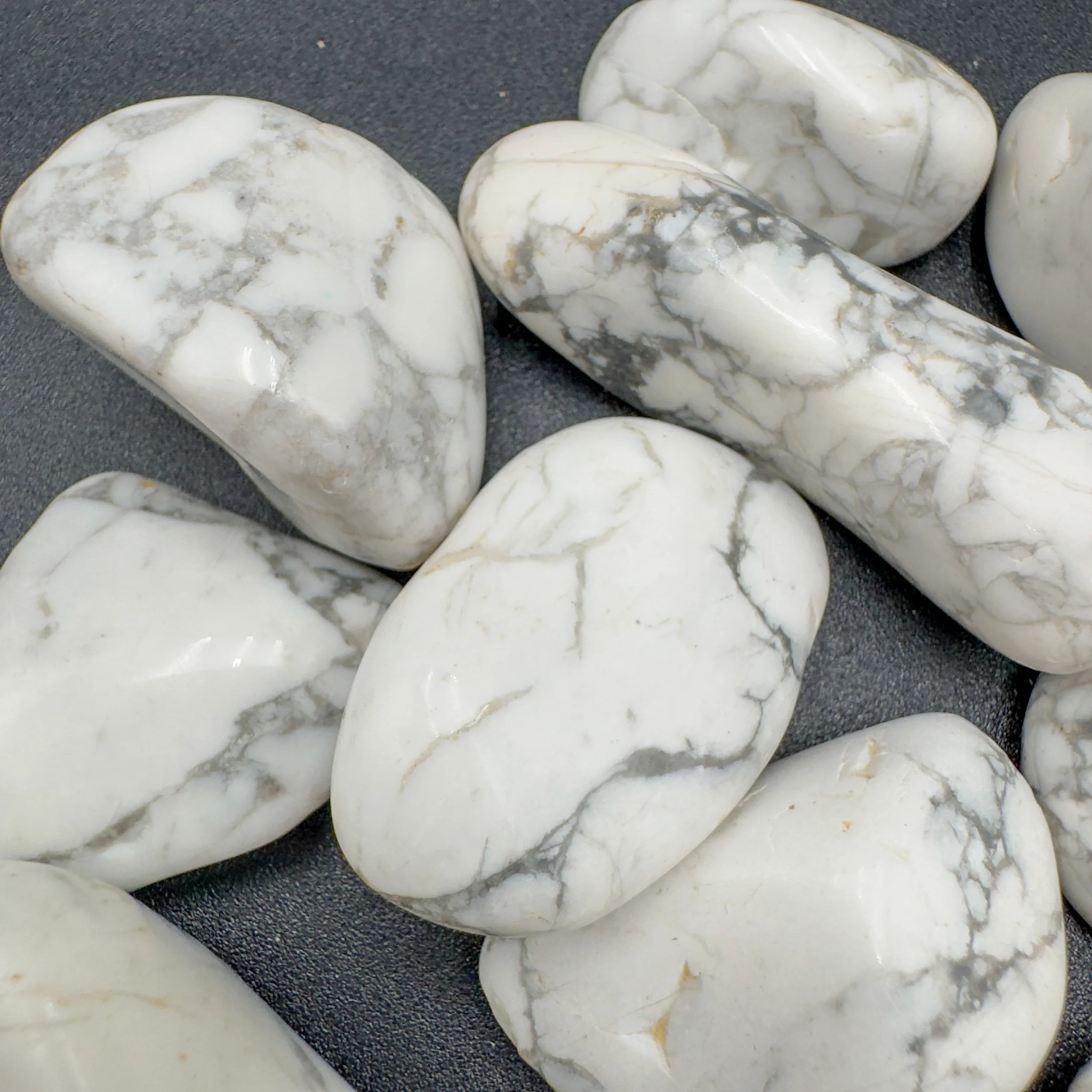 Wholesale Bulk Tumbled Stones 7876.jpg