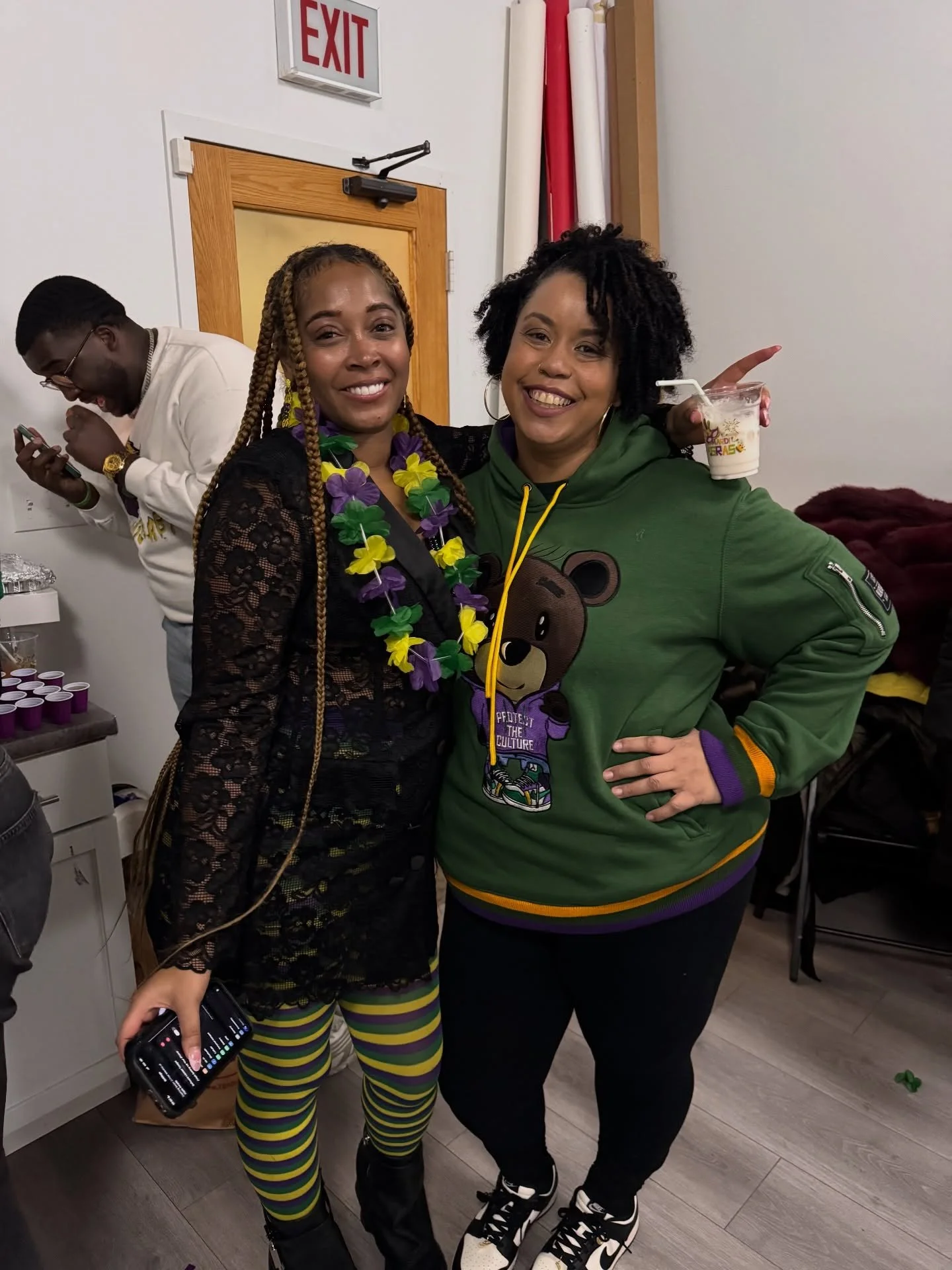 ⚜️New Orleans girls in Chicago💜💚💛

Tori is an honorary New Orleans girl

Lolly threw dat ass in a circle for that king cake 

The fact that I ran into guests who graduated from Easton
3019 Canal Street 💜💛🦅 WE Everywhere 

Loved everyone that I 