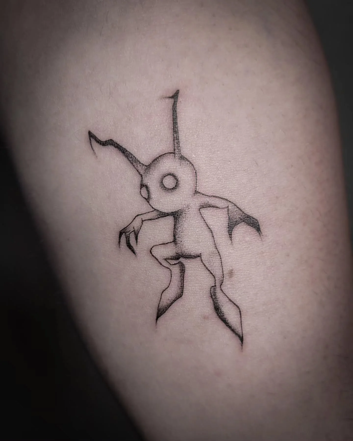One I never posted for one of my closest friends. Thank you Jeff! Swipe to see 2 months healed
.
.
.
#tattoofresno #559tattoos #kingdomhearttattoo #shadowtattoo #finelinetattoo #femaletattooartist