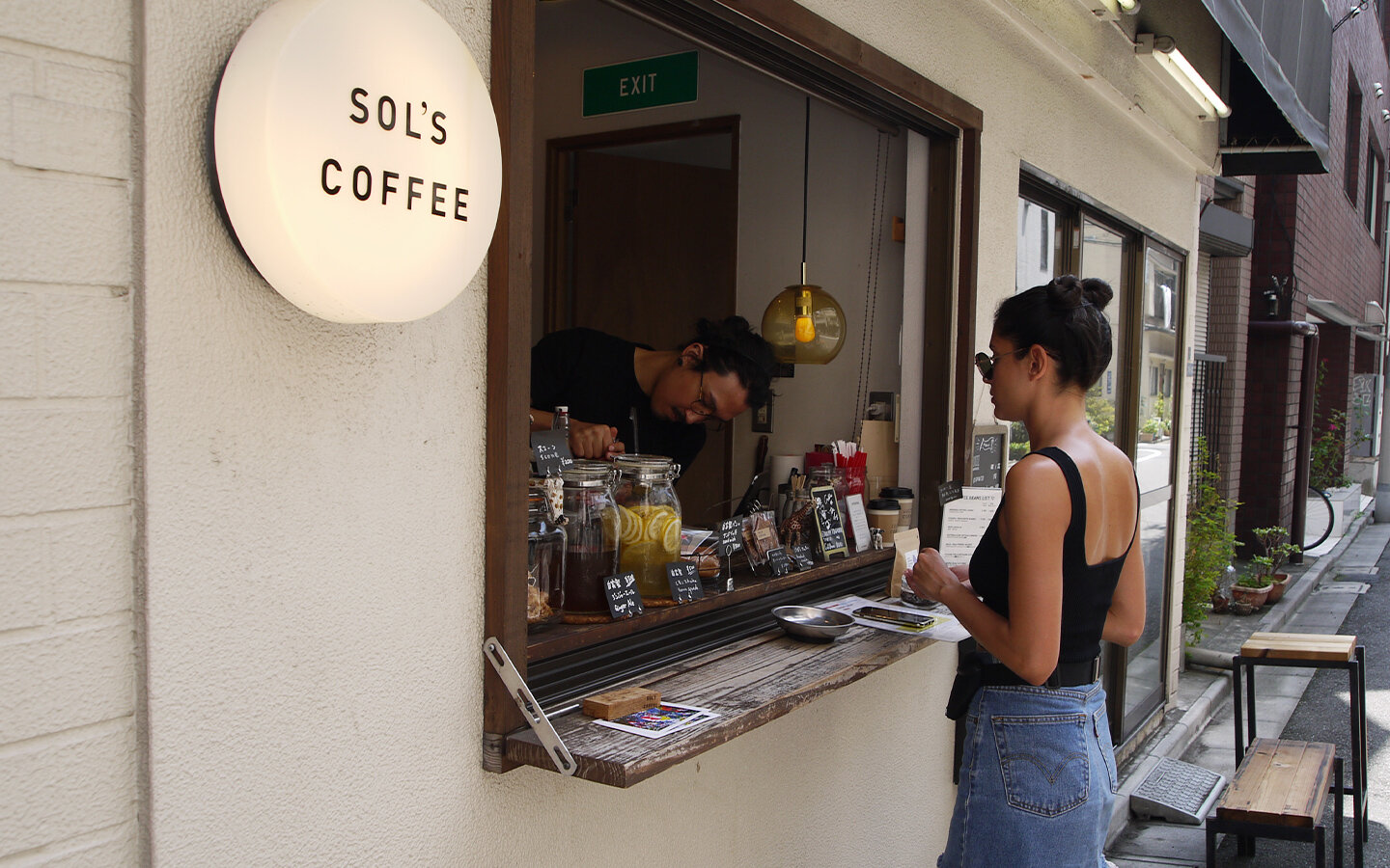 Wylies-Coffee_Travelling-1.jpg
