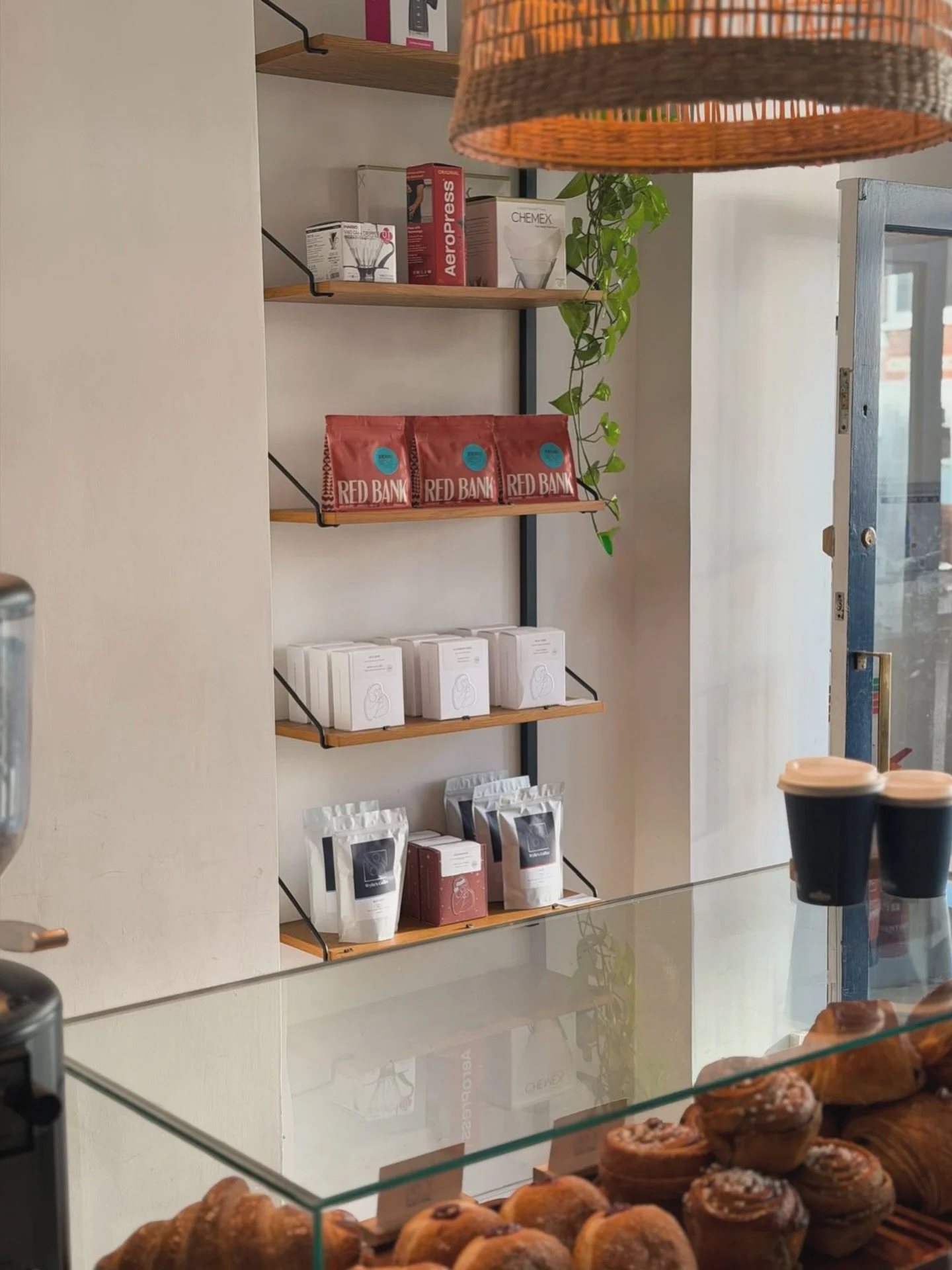 December guest filter coffees are in and flying off the shelves already! 💨

This month we&rsquo;re super excited to have some great options from @redbankcoffee and @dakcoffeeroasters including their festive beans. 

Both filter and espresso availabl