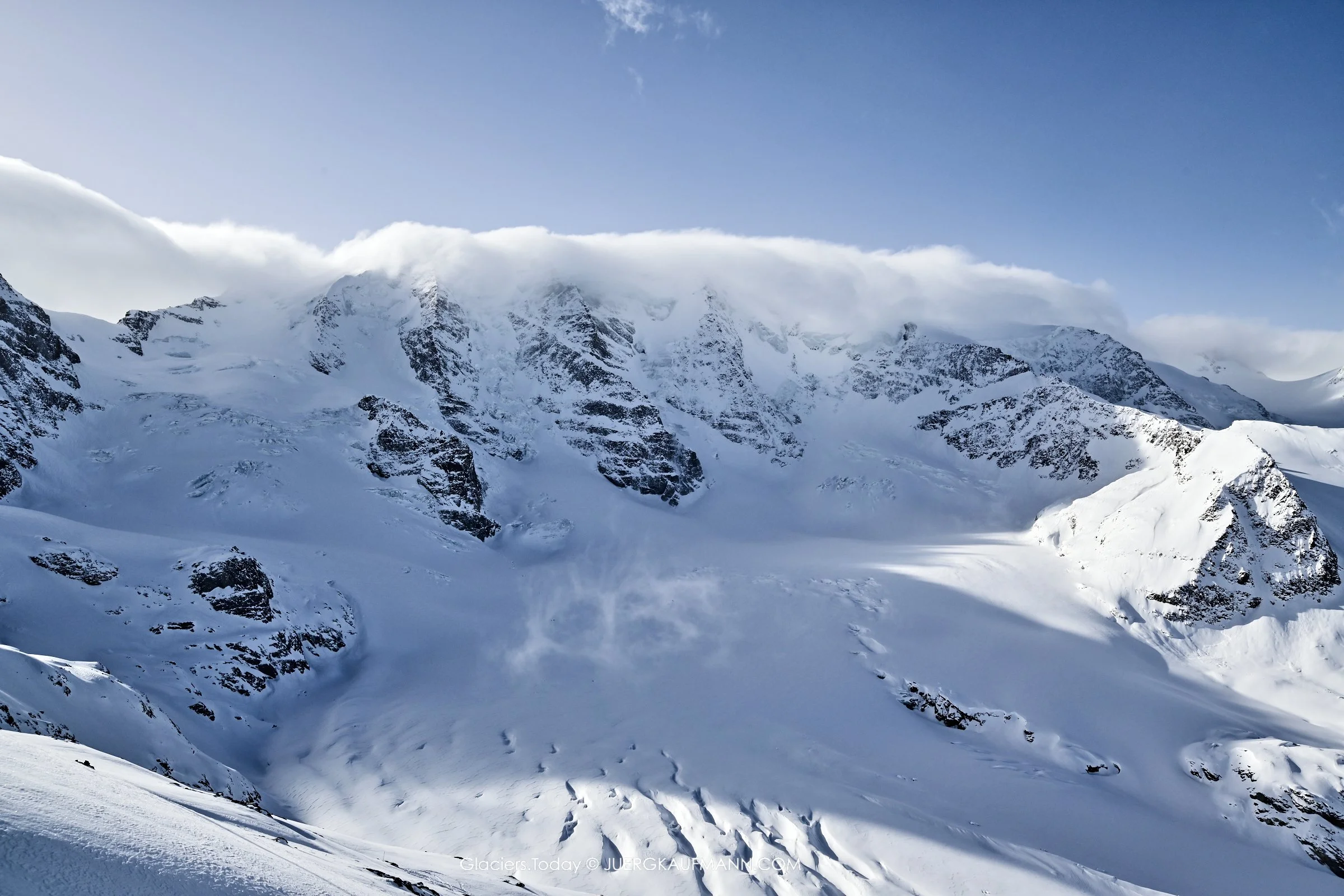Piz Palü im Sturm vom Bergfotograf Jürg Kaufmann Projekt glaciers.today