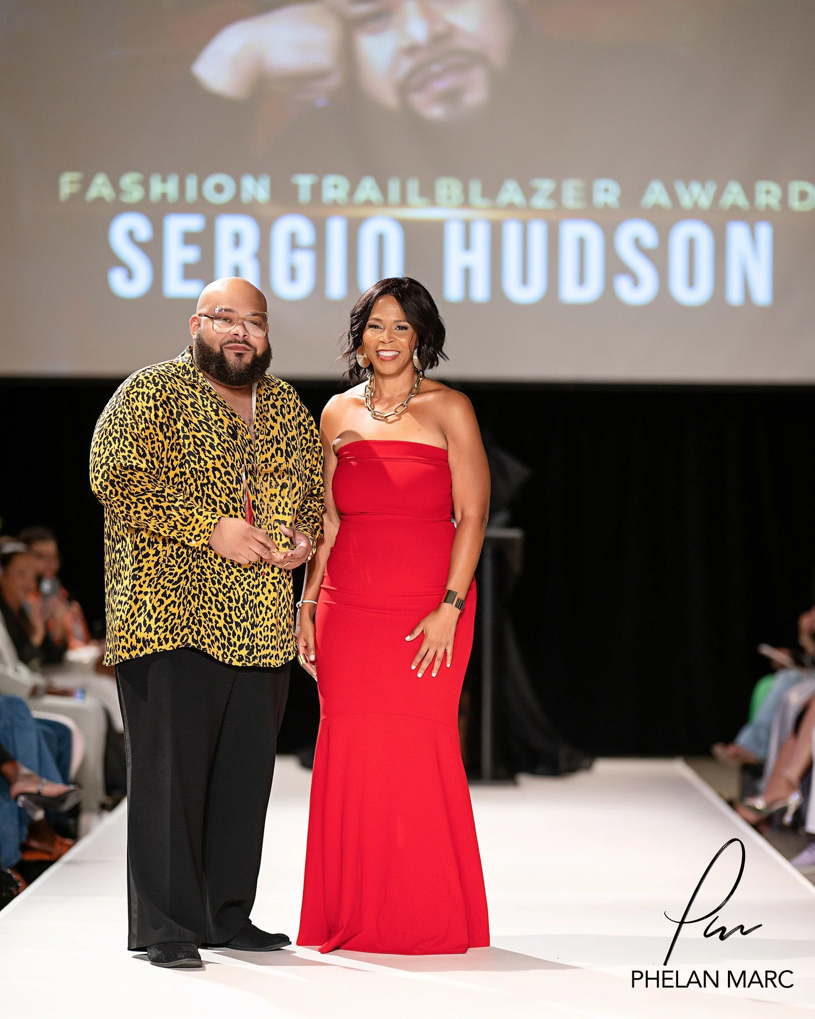 EmergeSept23-Sergio Hudson receives Trailblazer Award .jpg