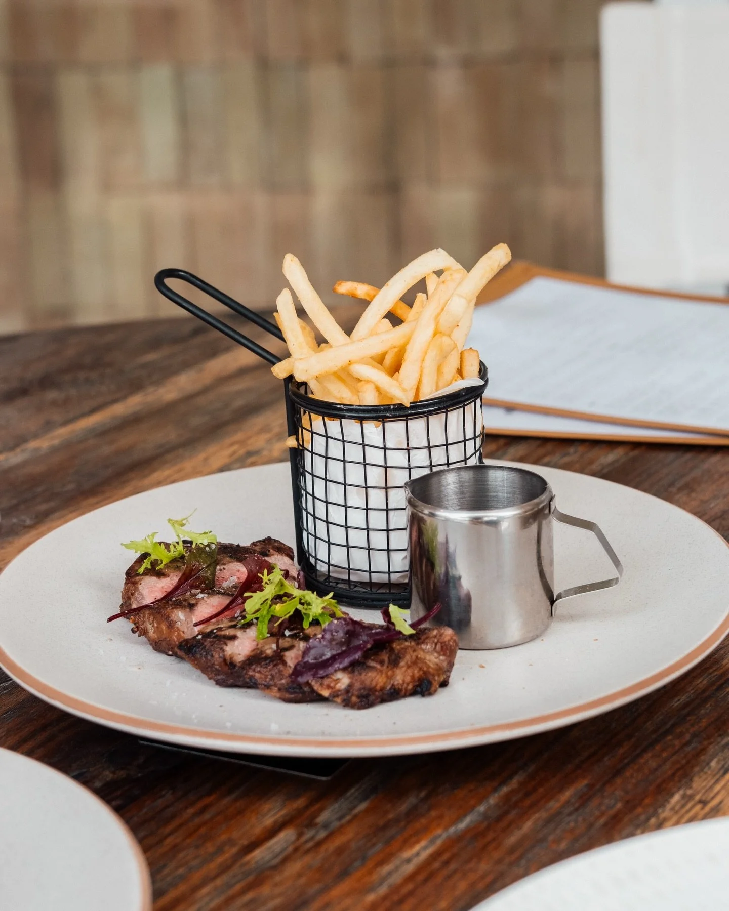 Steak Frites for breakfast? 

You might&rsquo;ve heard it here first but we saw it first in action. Ordering from our all new all day menu, a morning protein flavour punch with native pepper berry sauce 💪

Would you order Steak Frites for breakfast?