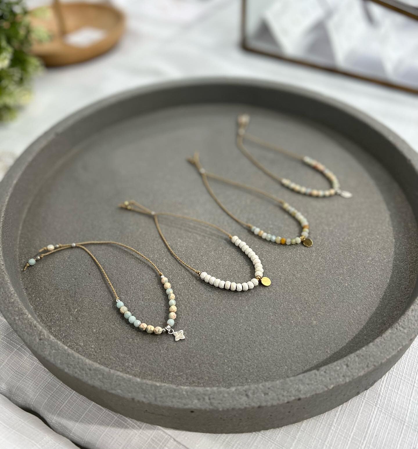 Definite new favs!
Sold heaps of these lovelies. Adjustable bracelets featuring sterling silver or yellow gold, inspired by recently created matching necklaces.
#semipreciousjewellery #adjustablenecklace #sterlingsilvercharm #goldcharm #bohostyle #ha