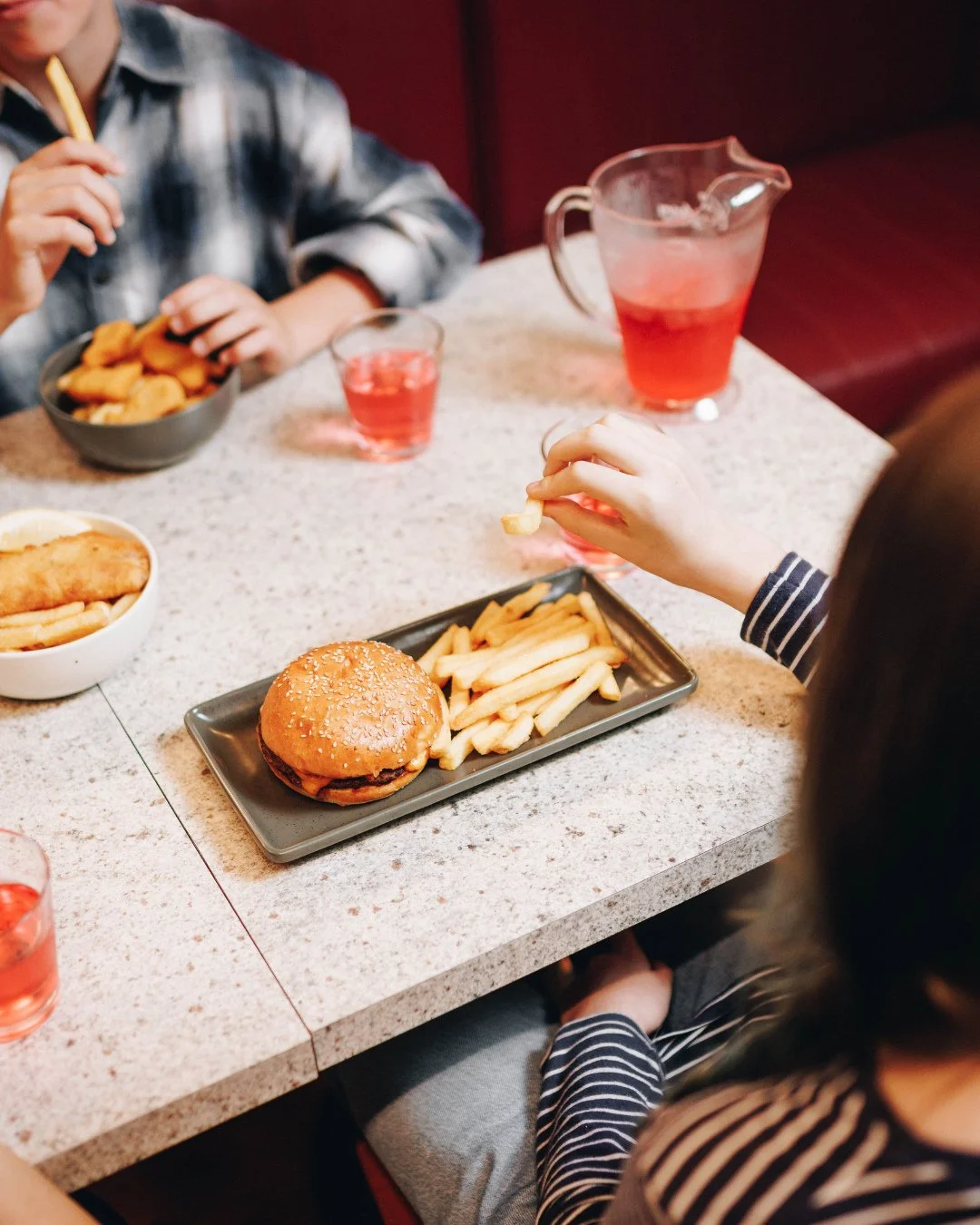 Brought the groms in for a feed yet? 👀 Our kids menu&rsquo;s stacked with the classics for little hands - think nuggets &amp; chips, fish &amp; chips or a cheeseburger, all served with a drink for $16 🍟⁠
⁠
Even better&hellip; Wednesdays = Kids Eat 