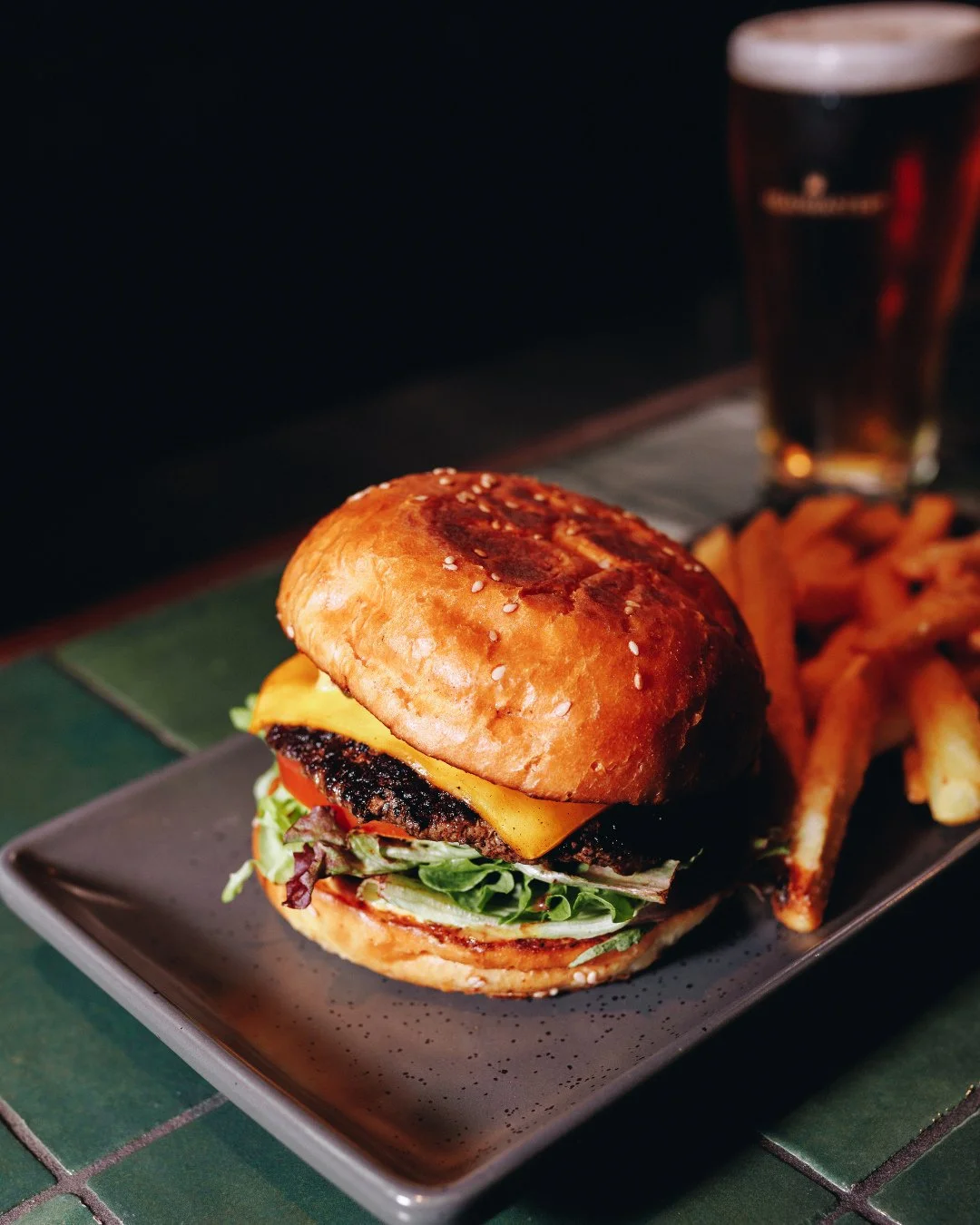 Tuesdays are for the burgers 💥💥 Any house drink, with any burger -  just $25 👊🏻