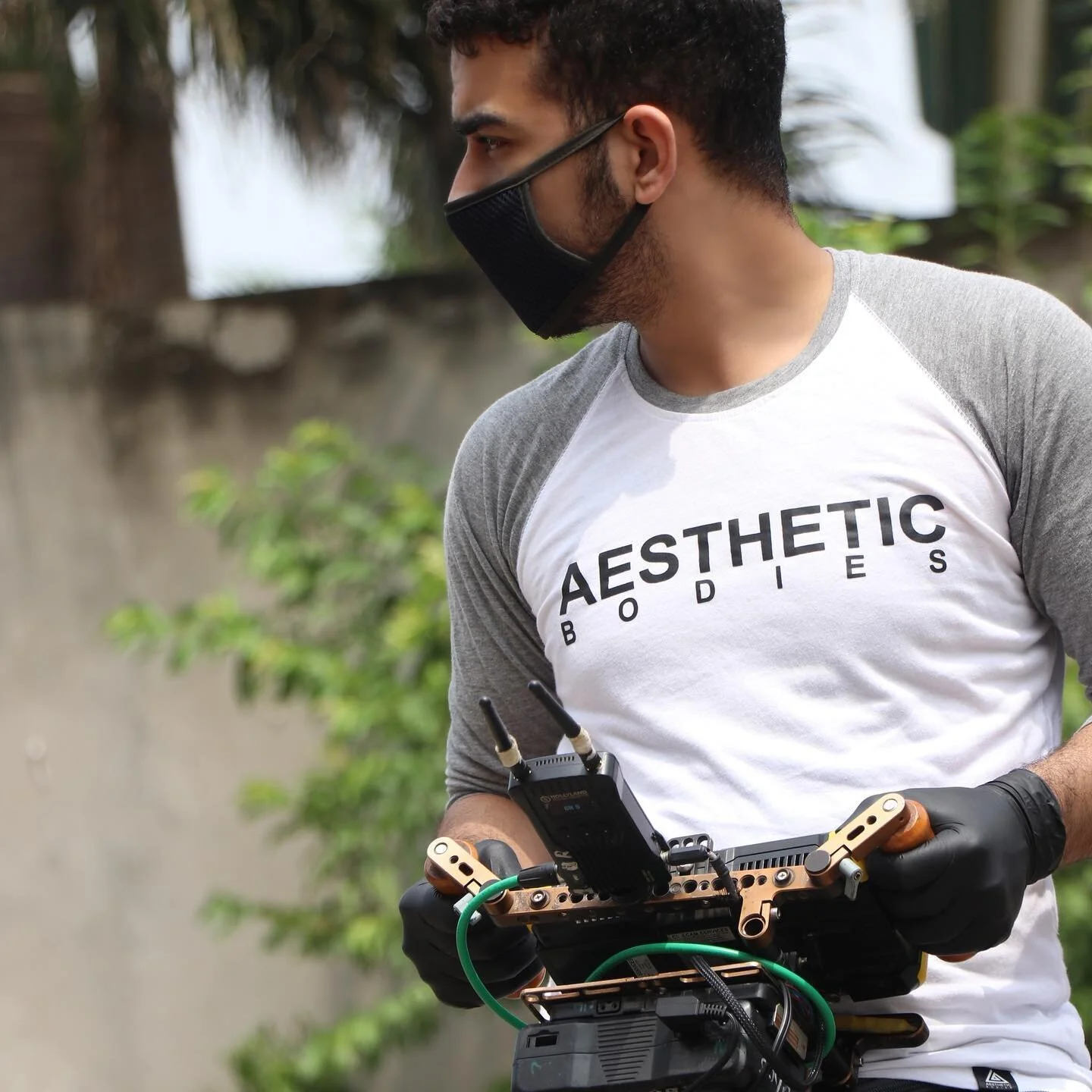 Behind the scenes of the movie Terror in the Suburb. 

📷 In frame: @simran_.27 @ashutosh_sharma03 @sohil_chhabra