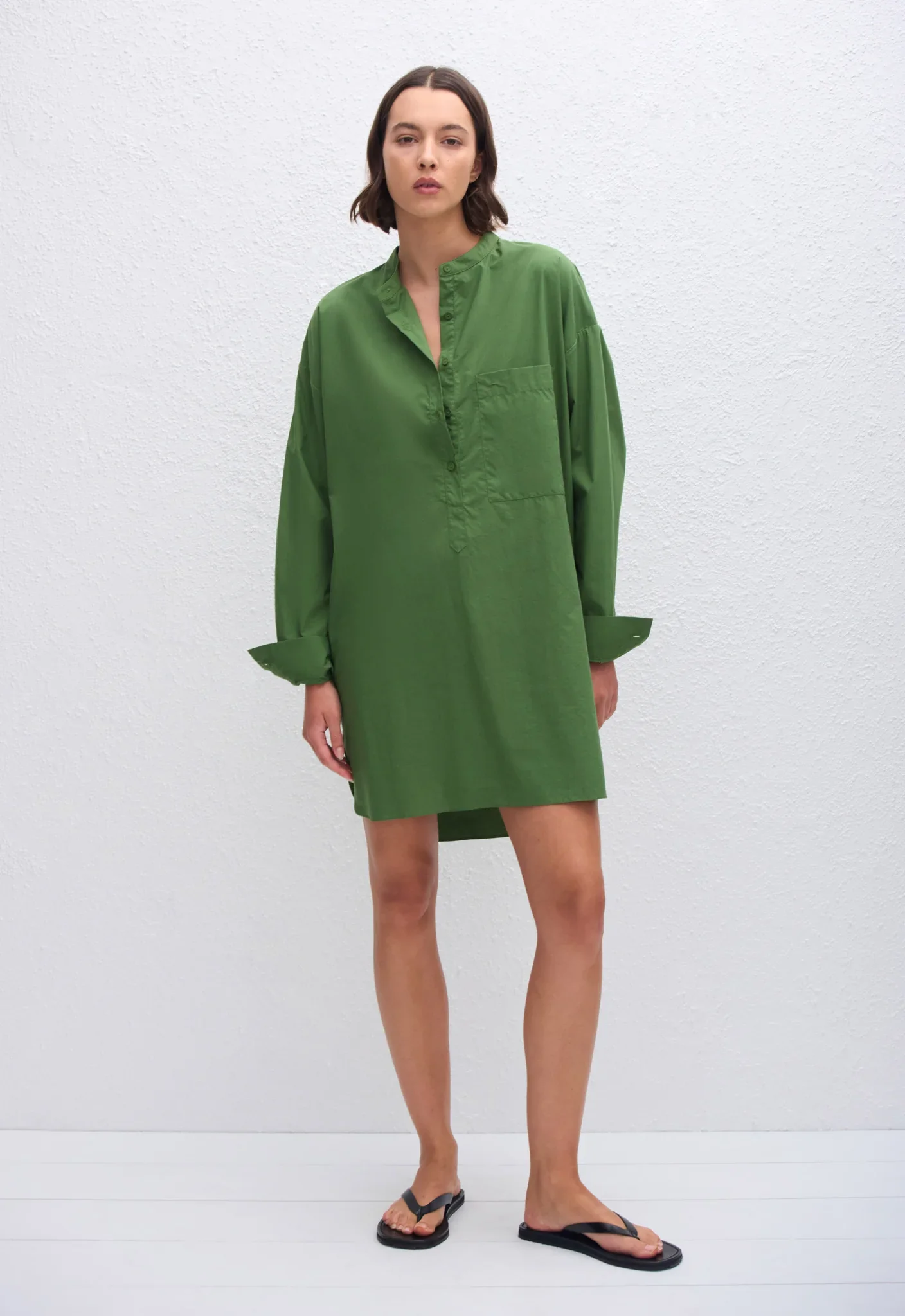 PMSDR_CACTUS_POPOVERMINISHIRTDRESS_MODELDay01_Alida1683_1440x.webp