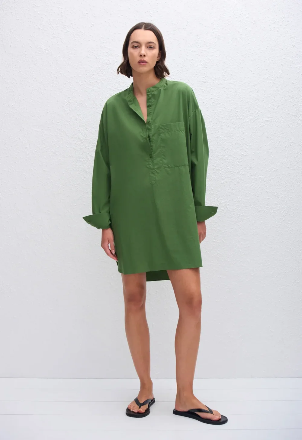PMSDR_CACTUS_POPOVERMINISHIRTDRESS_MODELDay01_Alida1683_1440x.webp