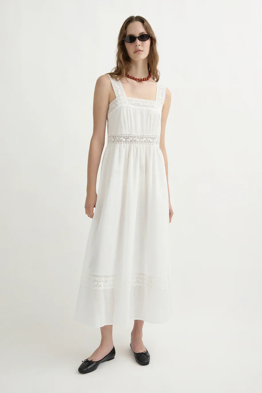 S34-POSSE_DAPHNE-DRESS_VINTAGE-WHITE-25570-Posse-1013_1120x.webp