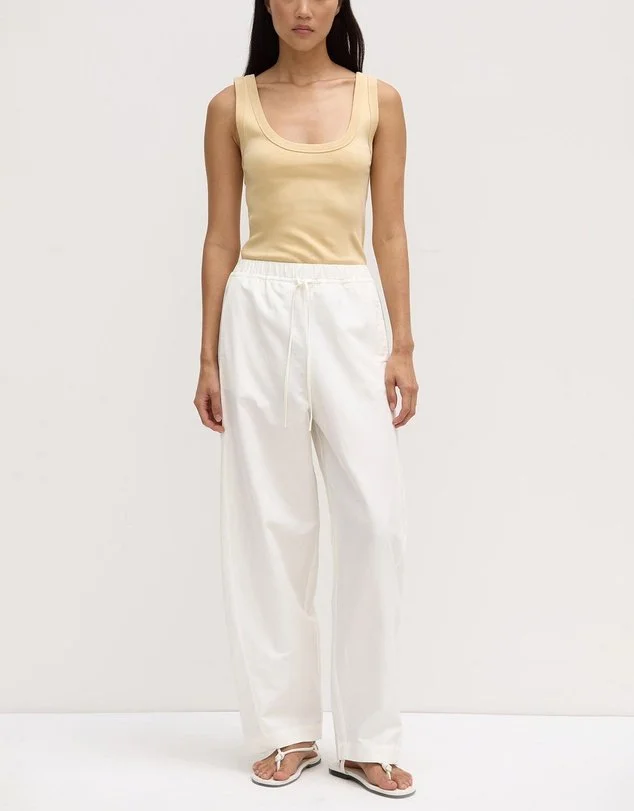 http___static.theiconic.com.au_p_assembly-8982-5613842-4.jpg