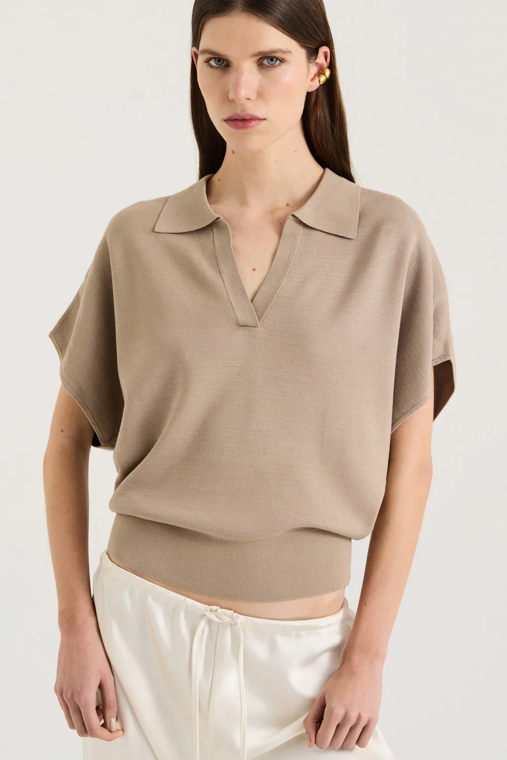 ZEYA-POLO-TOP-TAUPE_351_1440x.webp