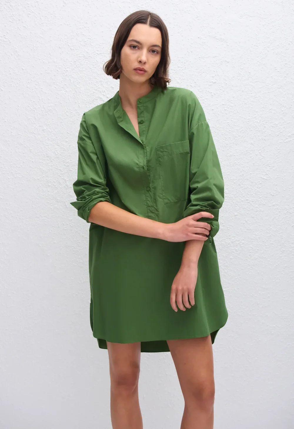PMSDR_CACTUS_POPOVERMINISHIRTDRESS_MODELDay01_Alida1717_1440x.webp