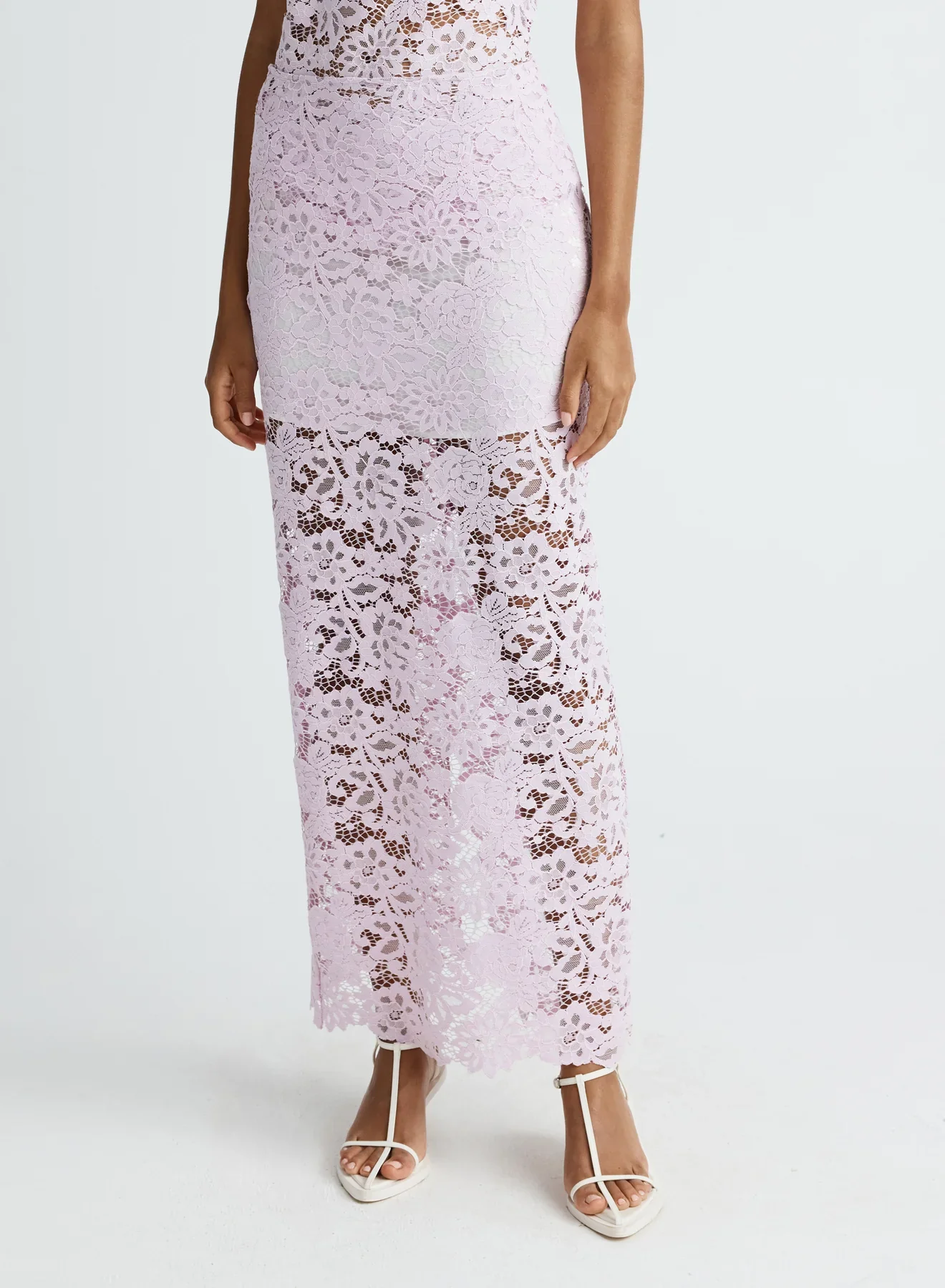 250225-48_ANNA_QUAN__50.68.PLA2_JACKIESKIRT_PURPLELACE-4020-4_R.webp
