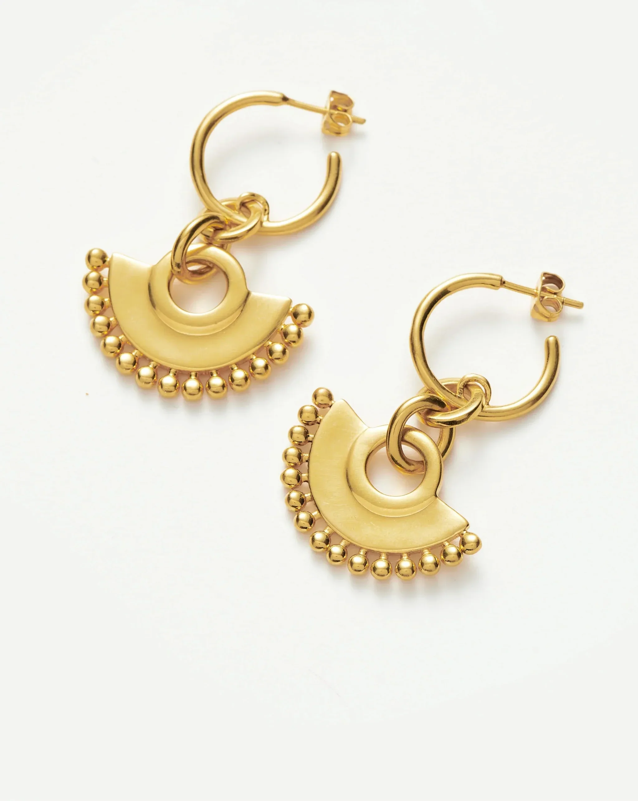 zenyu-fan-chandelier-hoop-earrings-earrings-missoma-999444.webp