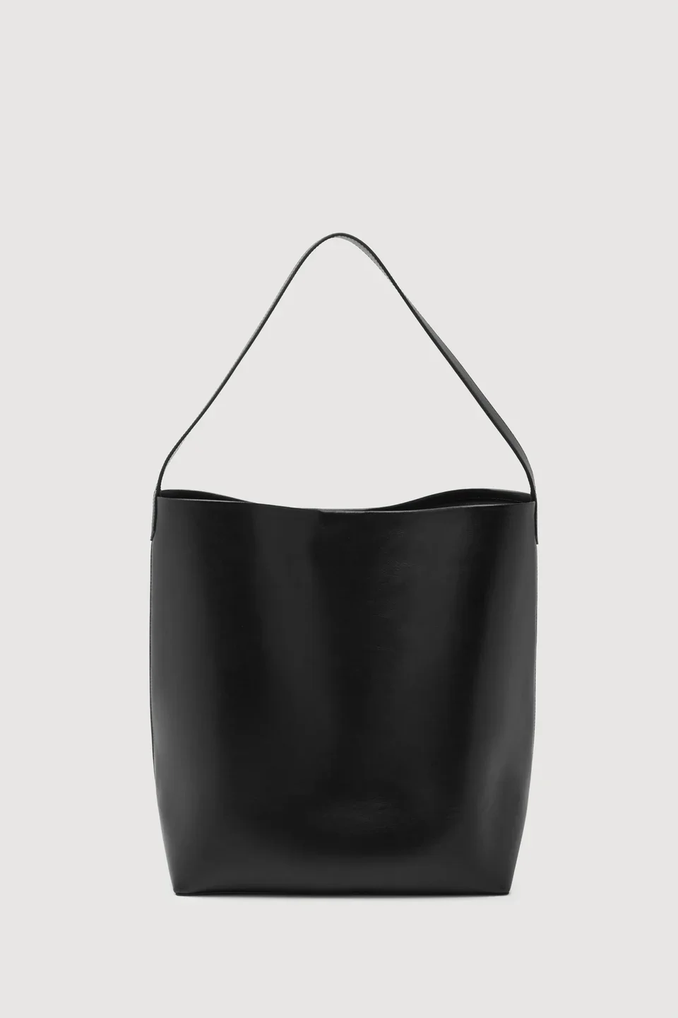 NovaLeatherShoulderBagBlack-1_960x.webp