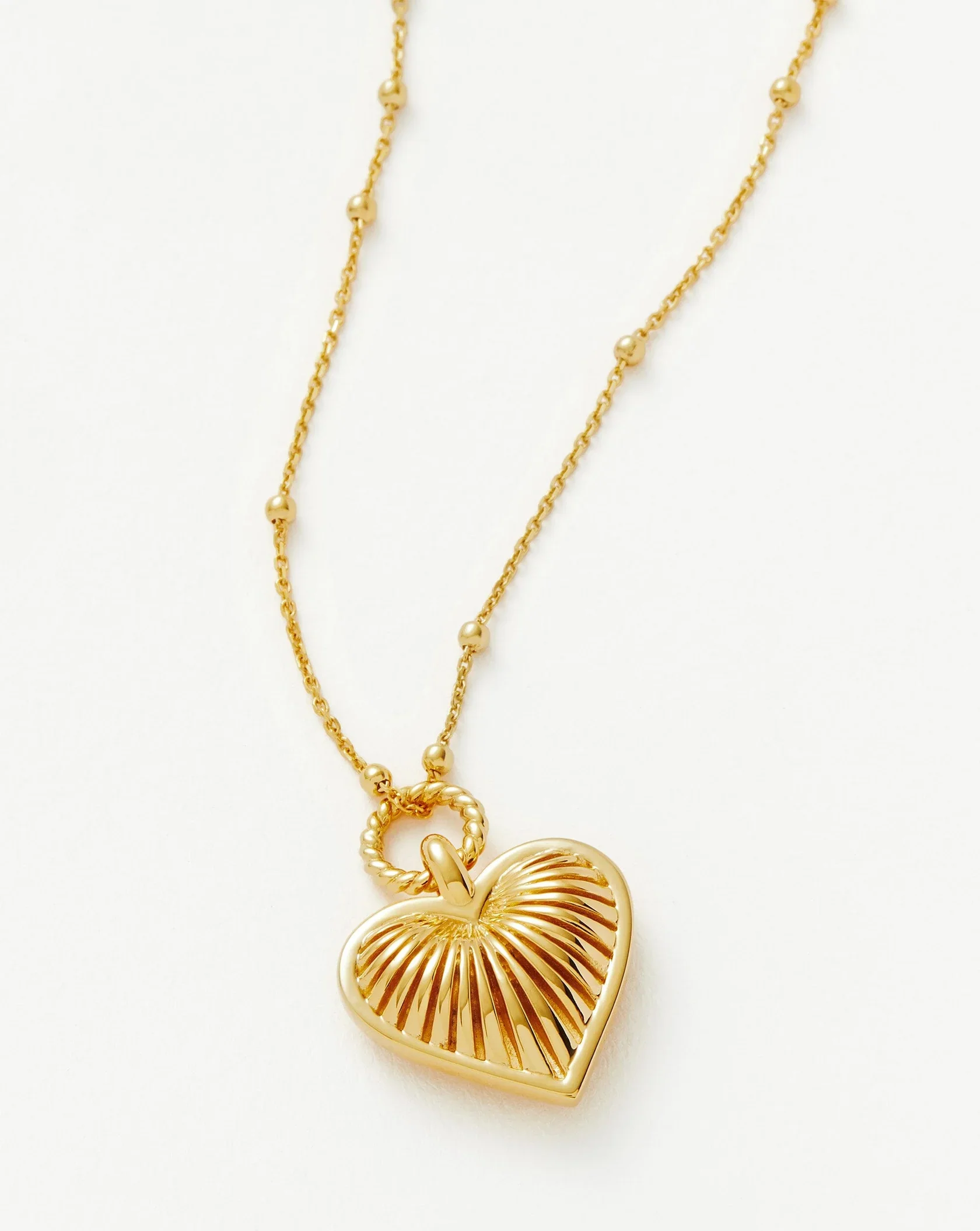 ridge-heart-charm-pendant-necklace-18ct-gold-plated-necklaces-missoma-792146.webp