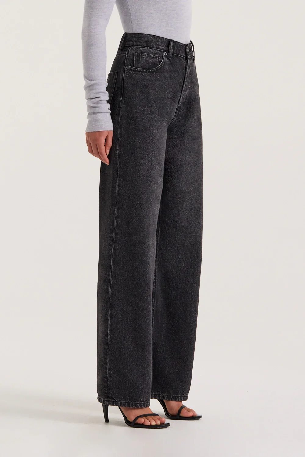 HE-478-VALENITNA-PETITE-JEAN-BLACKWASH-4_11c54173-6597-4279-a767-133ebdc1b7c6_1440x.webp