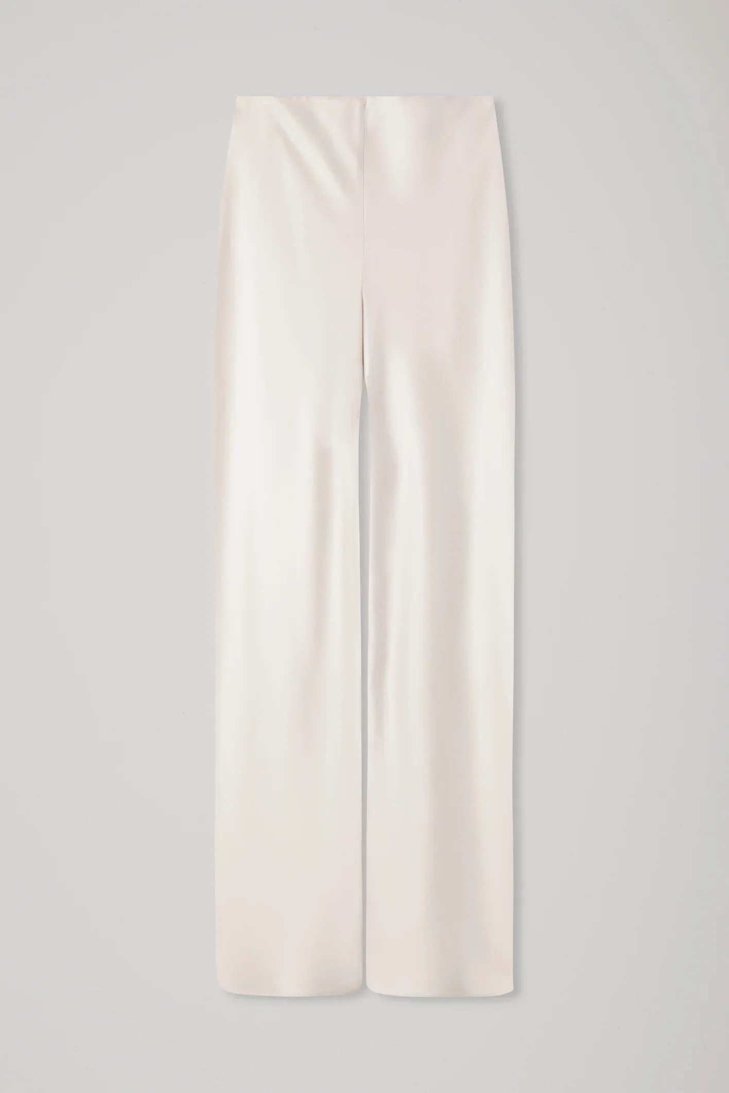 S86-Myrna_Pant_Oyster-25005-A.Emery-0266.webp