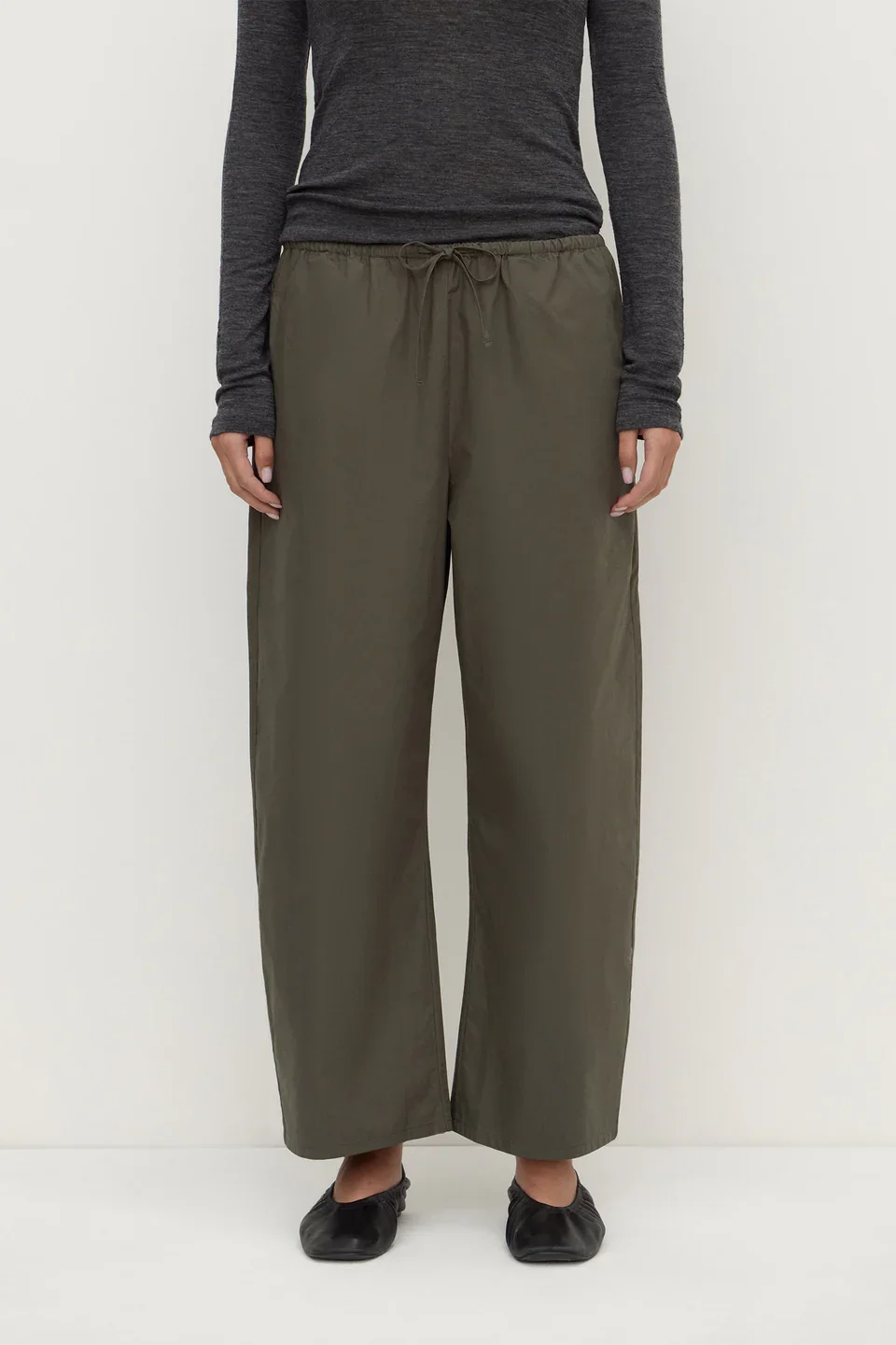Amara_Pant_Dark_Military_1229_b11d3a41-f0e7-4faa-aa50-a23e6c1db9af_960x.webp